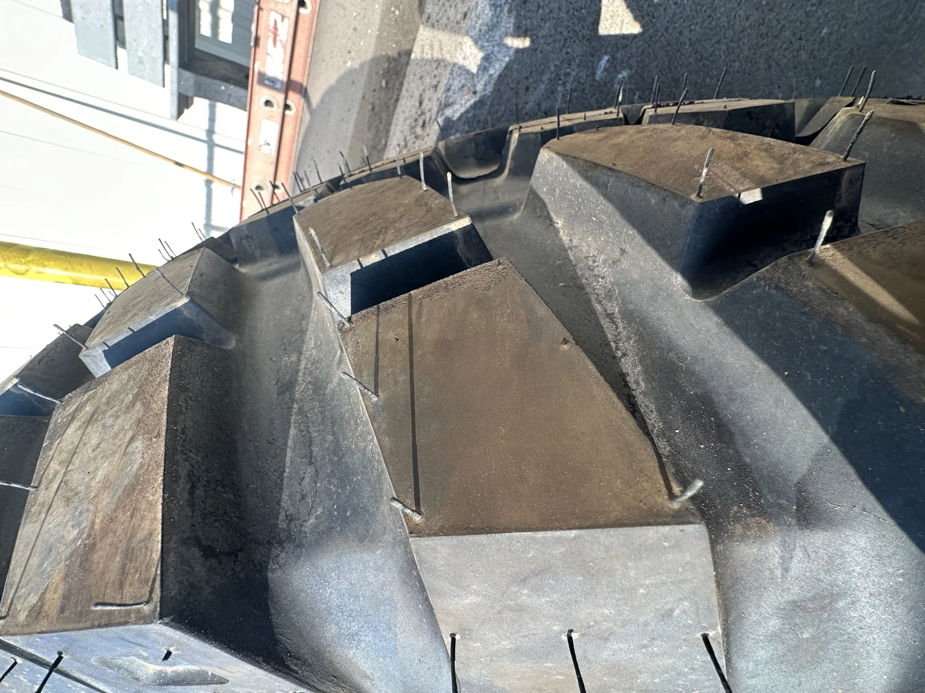 Take-Off 480/80R38 (18.4R38) Alliance 550 Multi-Use Steel Belted 166A8/161D TL - Excellent Condition image 4