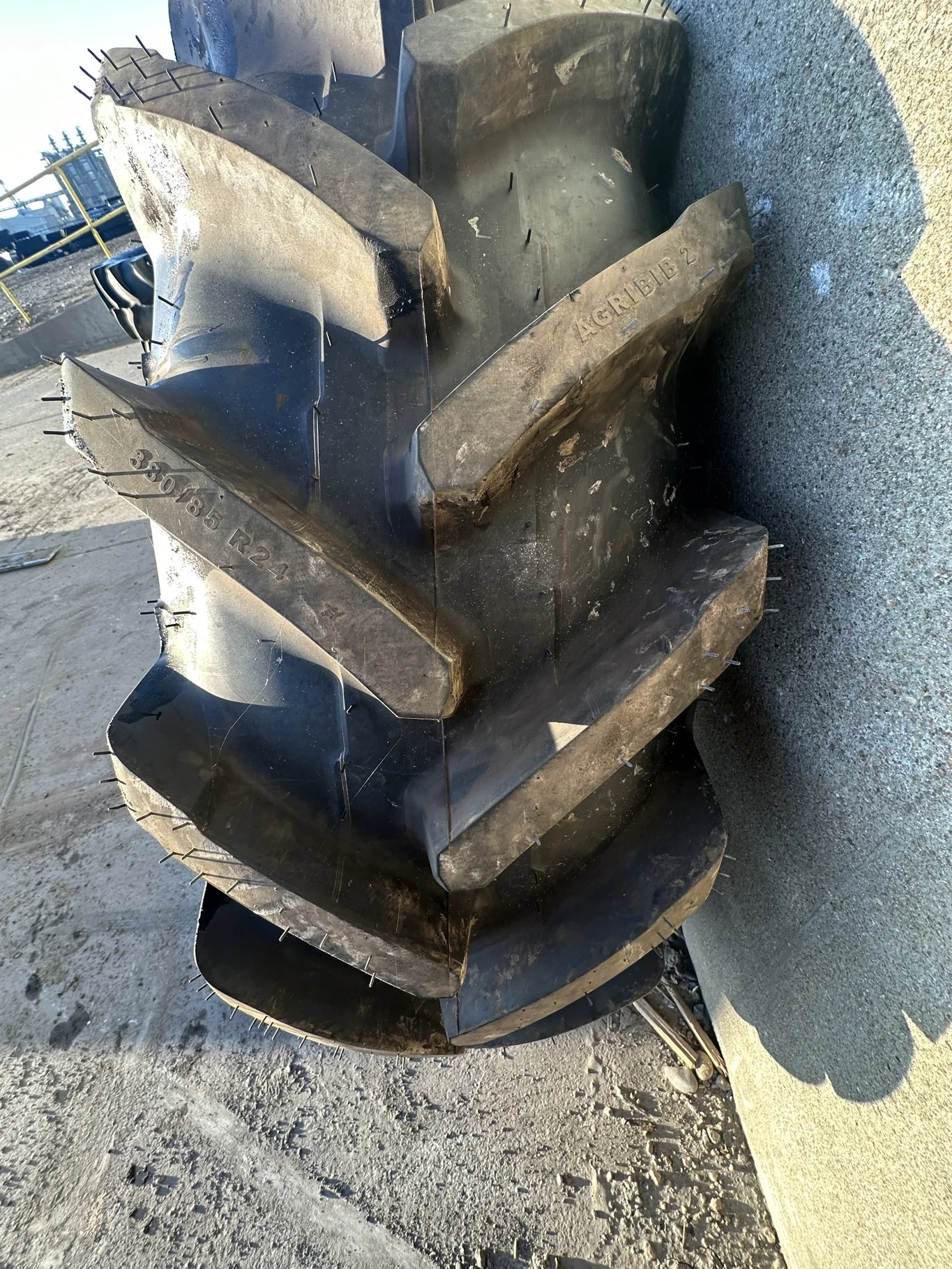 Take-Off 380/85R24 130A8/127B Michelin Agribib II TL R-1W 95-100% image 4