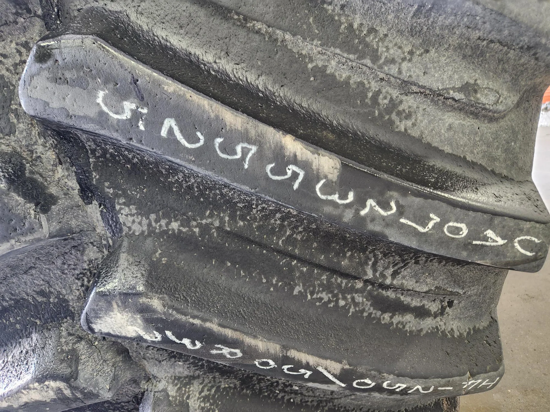Used IF1250/50R32 195B Firestone Radial Deep Tread 23 CFO R-1W TL 75%