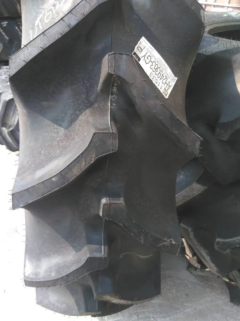 Take-Off 520/85R42 162A8 Goodyear Special Sure Grip TD8 TL R-2 95-100% (DOT 2325) image 3