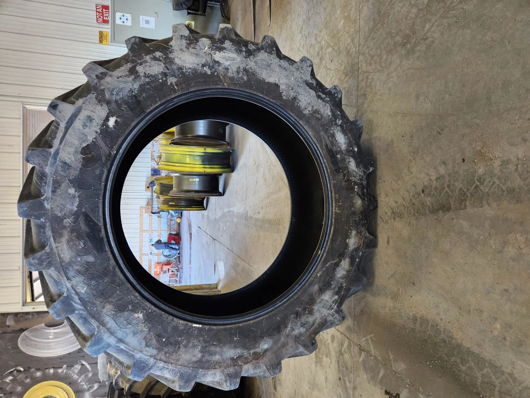 Used VF620/70R46 179D Firestone Maxi Traction R-1W TL 70% image 3