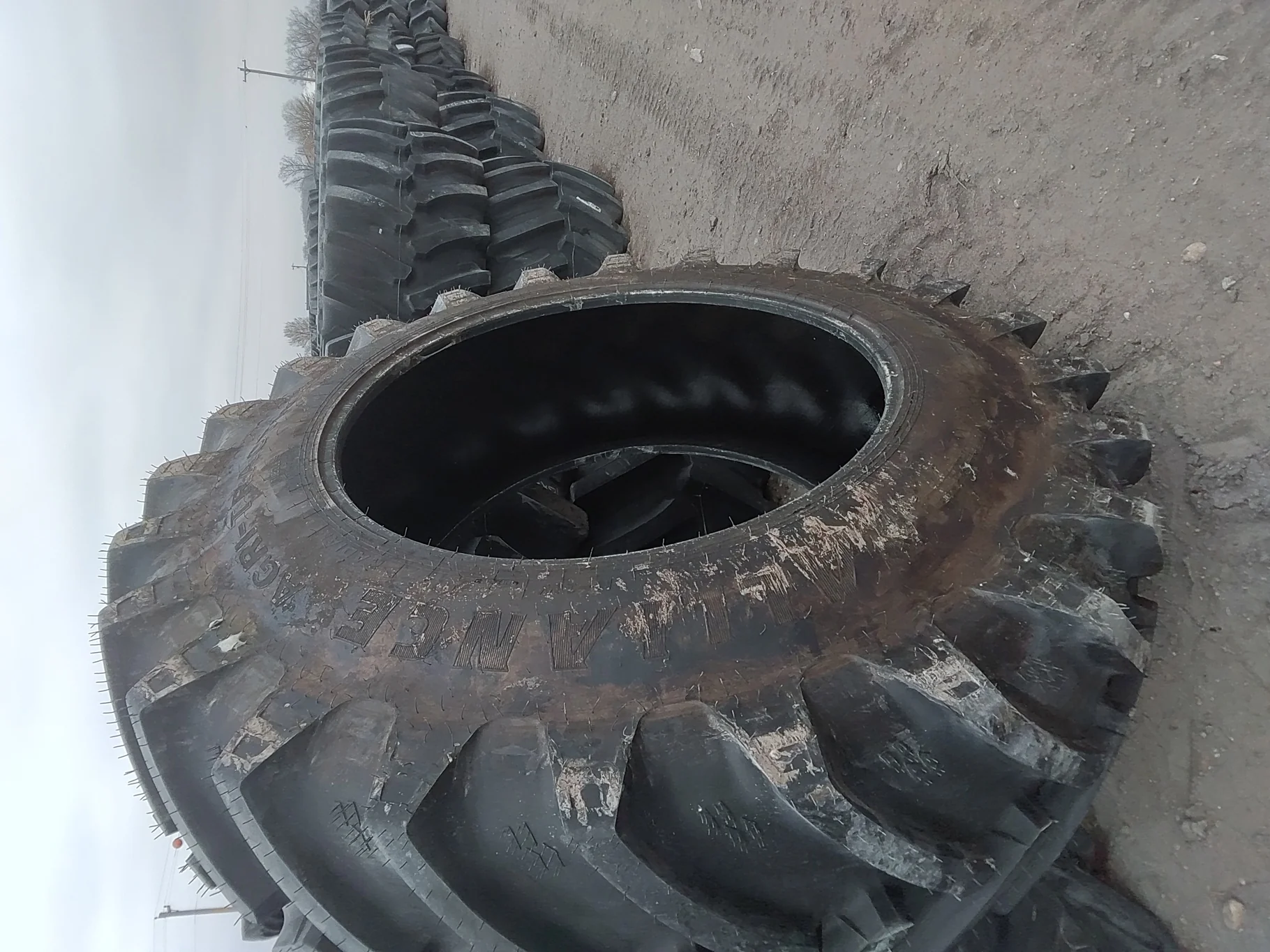 Take-Off 580/85R42 Alliance 385 Agri-Star R-1W 85 Series TL - Excellent Condition image 4