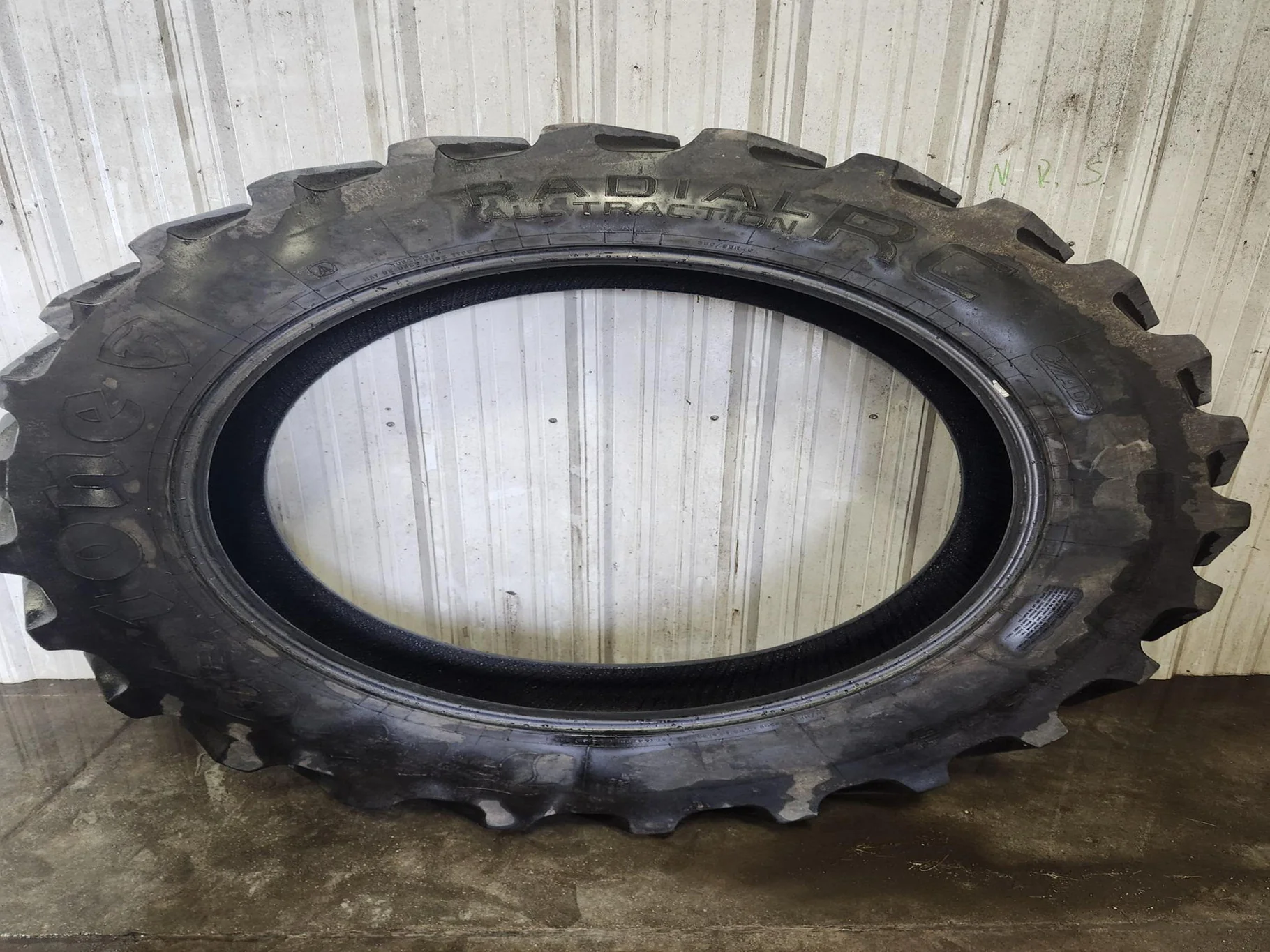 Used IF380/90R46 168D Firestone Radial All Traction Row Crop TL R-1W 75%
