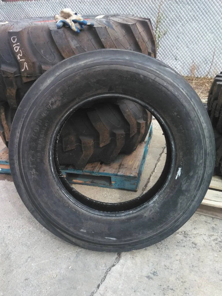 Used 9.00-24 124B Firestone Rib Implement TL I-1 80-85%