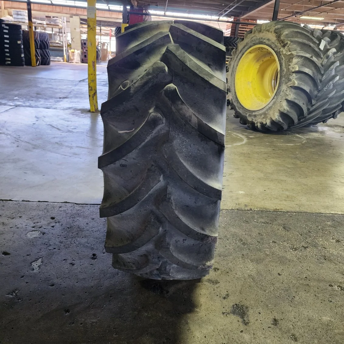 Used 600/70R28 164B Firestone Radial All Traction Deep Tread R-1W TL 85-90% image 2