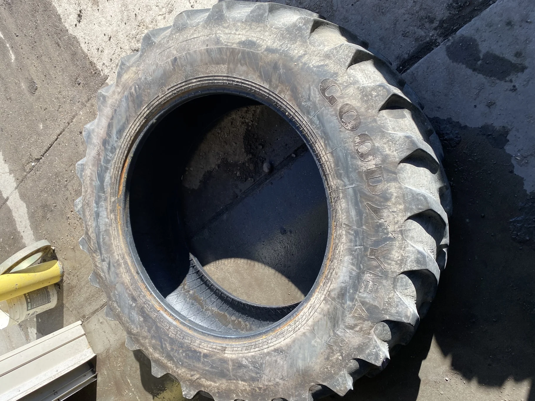 Used 520/85R42 Goodyear Dyna Torque Radial 157A8/B R-1 TL 70% (split between lugs) - Good Condition image 4