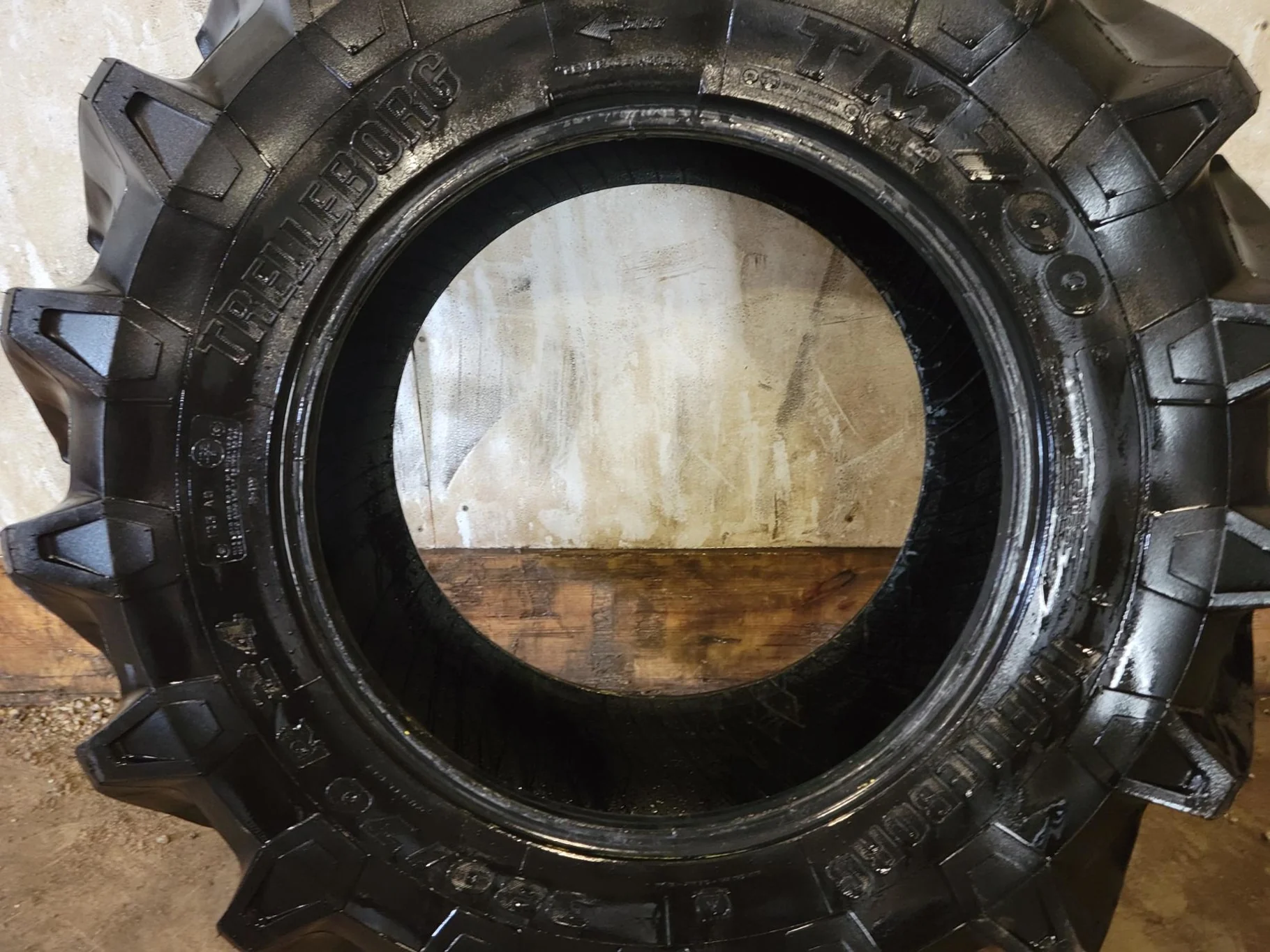 Take-Off 380/70R24 Trelleborg TM700 R-1W (125A8) TL 95-100% image 2