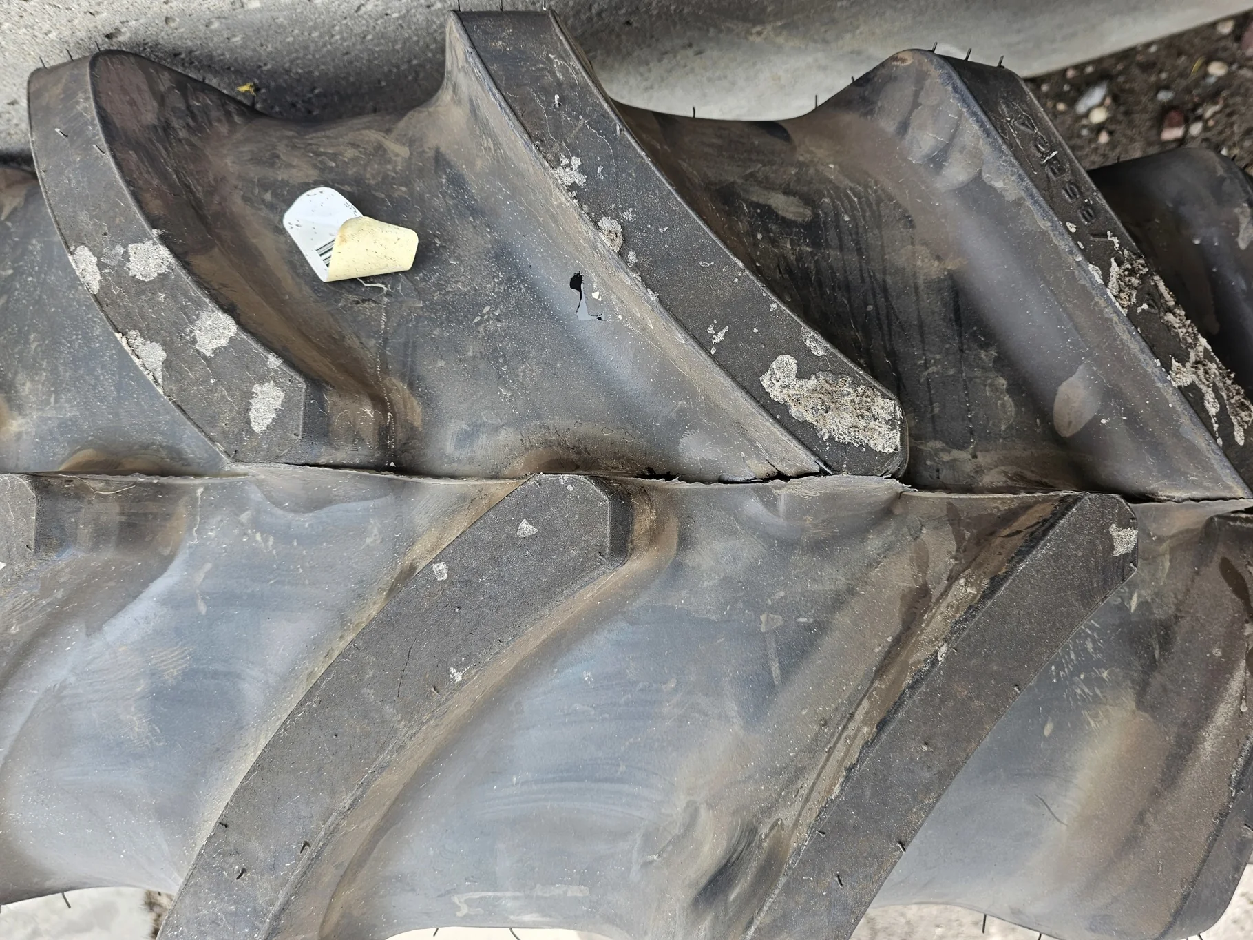 Used 420/85R24 137D Firestone Performer 85 TL R-1W 99% image 3