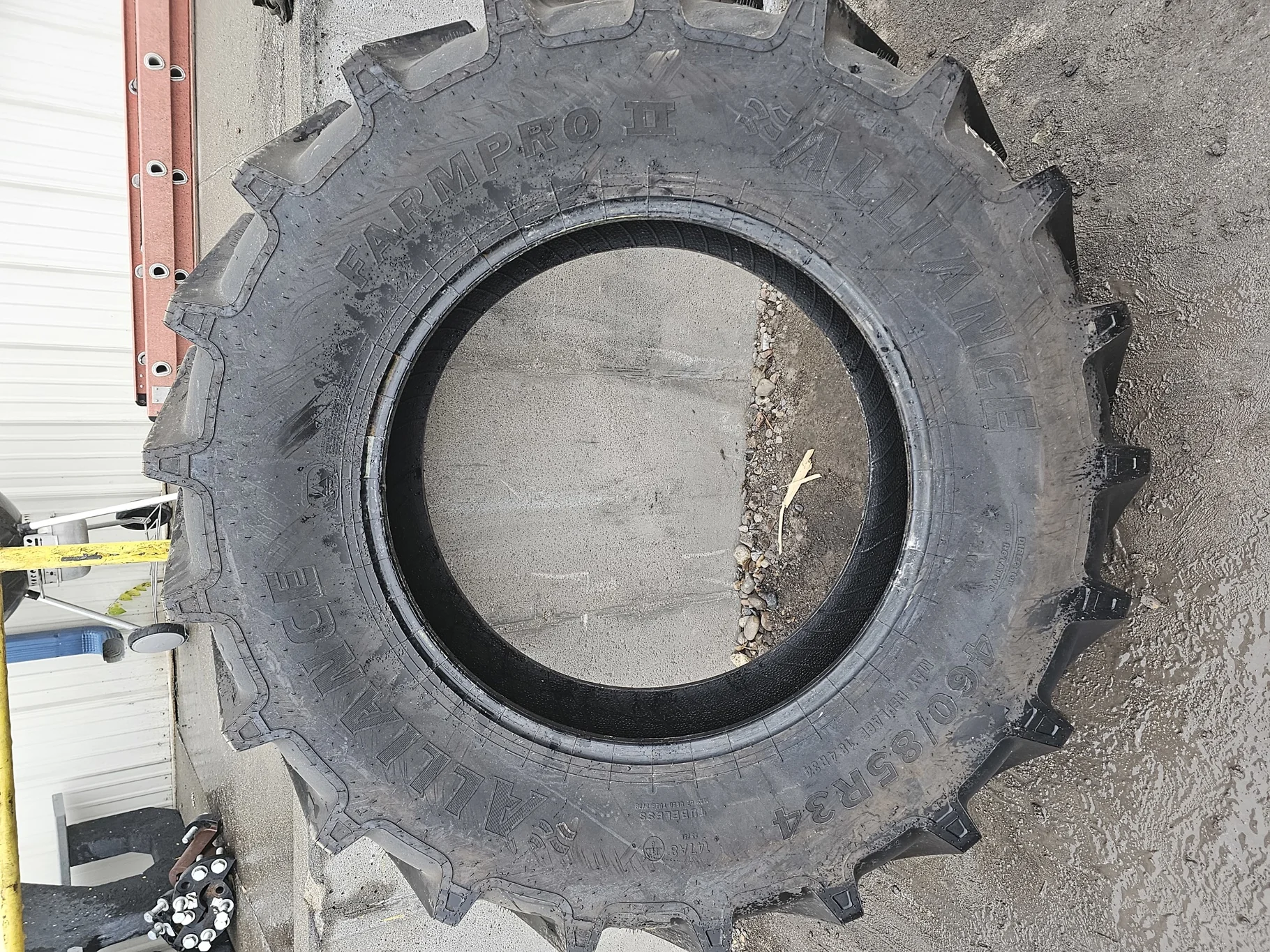 Take-Off 460/85R34 Alliance Farm Pro 2  147A8/147B R-1W TL - Excellent Condition - (Lug stubble) image 2