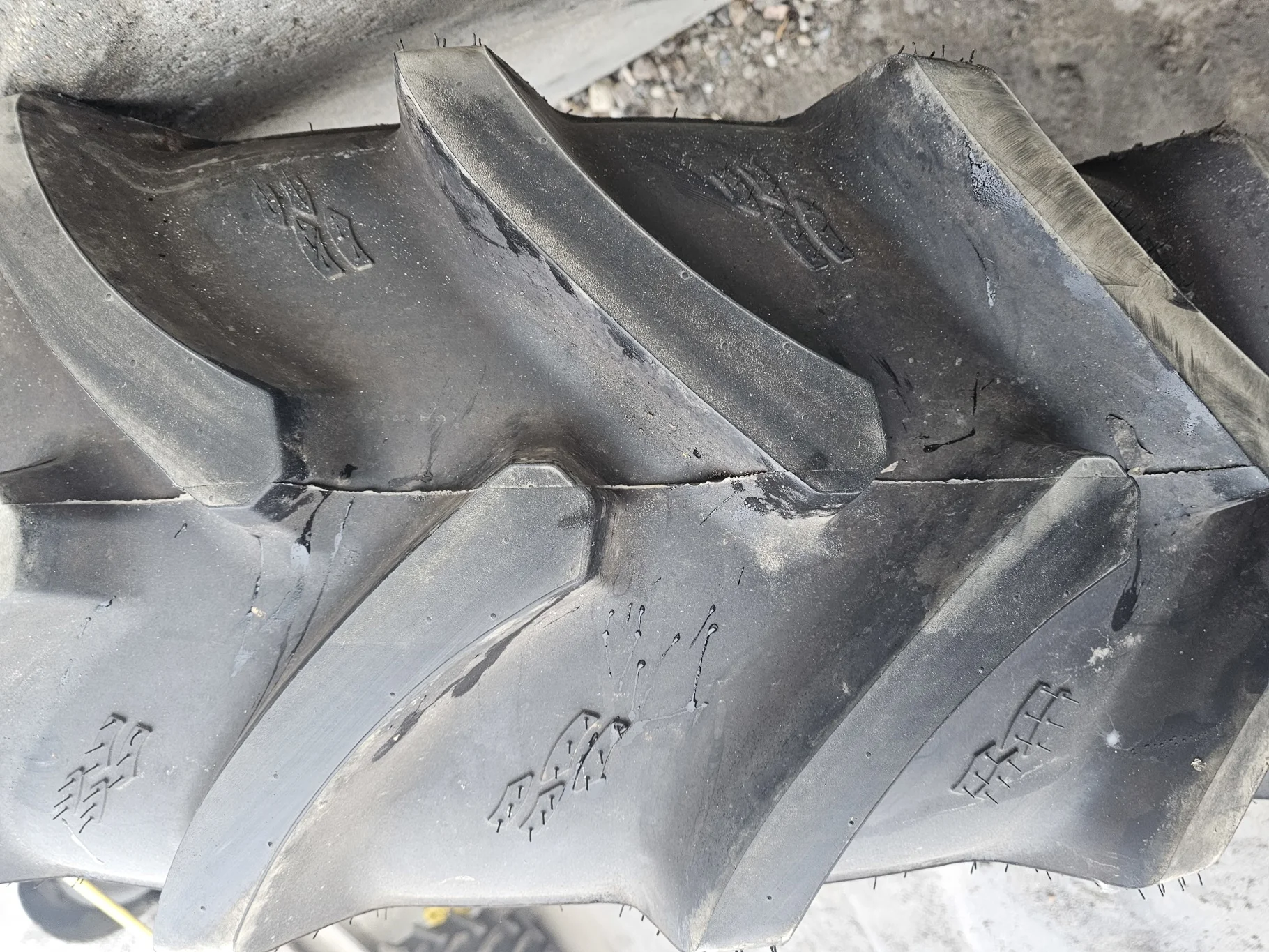 Take-Off 460/85R34 Alliance Farm Pro 2  147A8/147B R-1W TL - Excellent Condition - (Lug stubble) image 3
