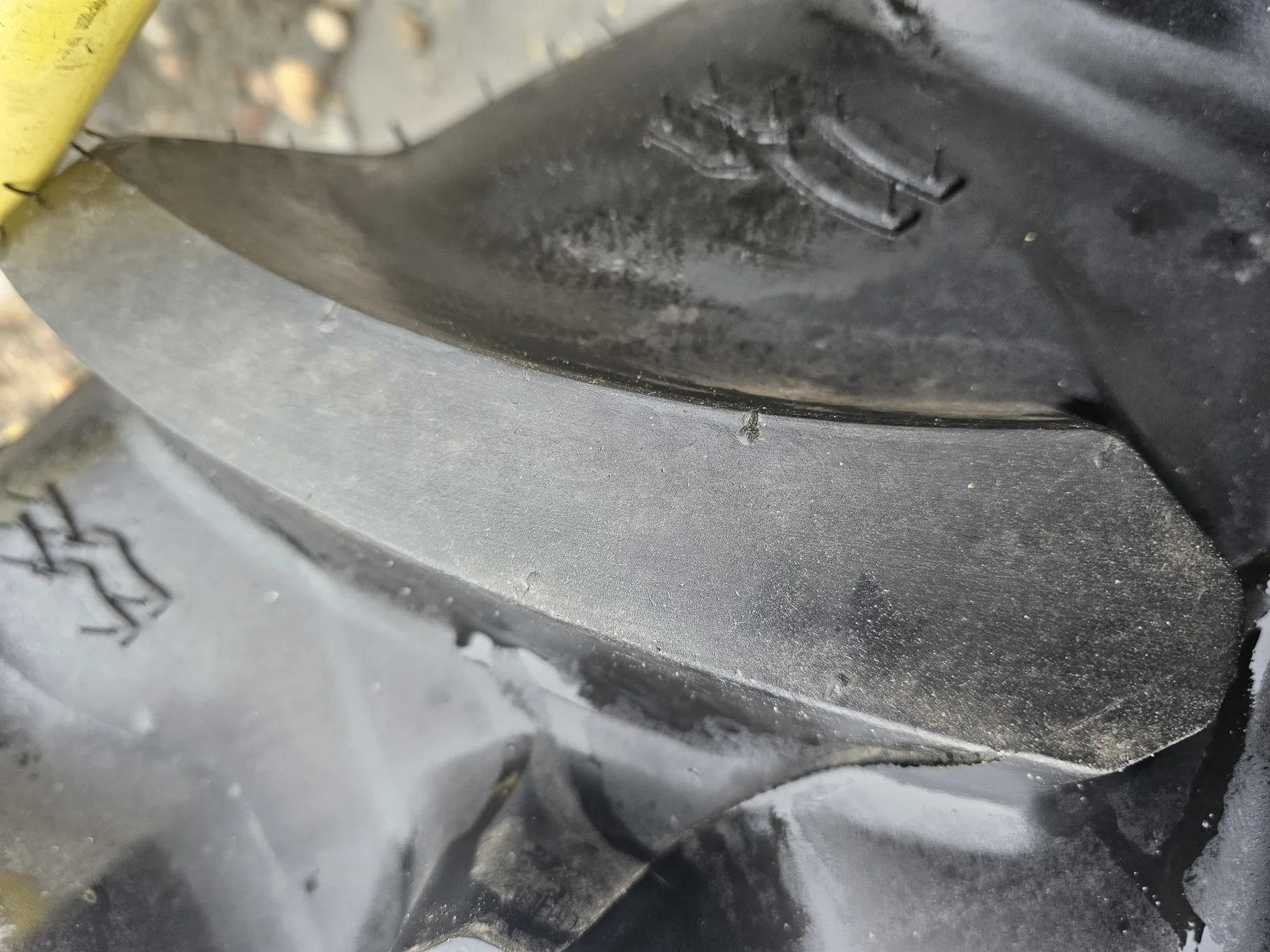 Take-Off 380/85R24 Alliance Farm Pro 2 131A8/131B R-1W TL - Excellent Condition (Lug stubble) image 4