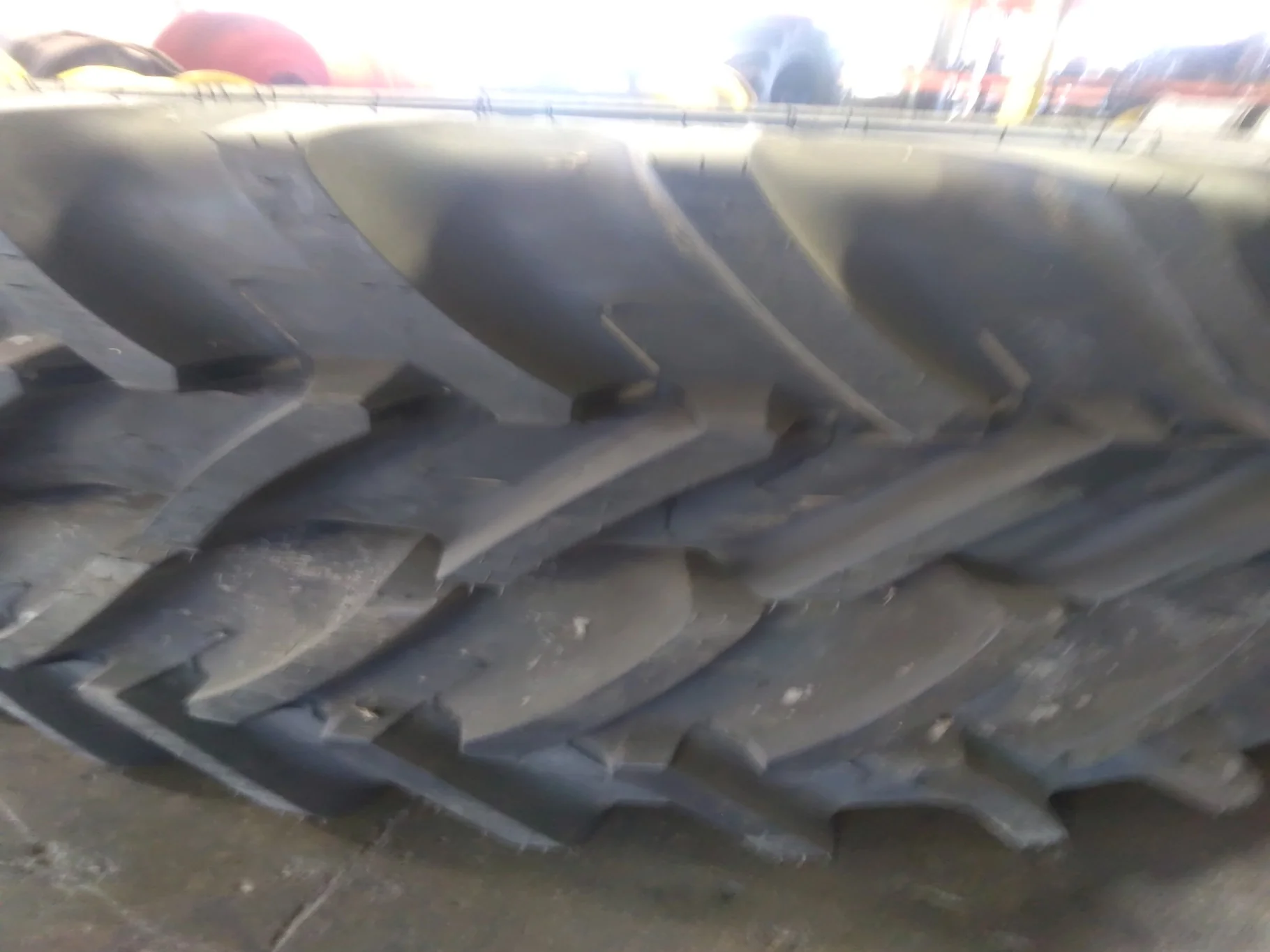 Take-Off IF380/90R46 165B Michelin AgriBib Row Crop TL 95-100% image 2