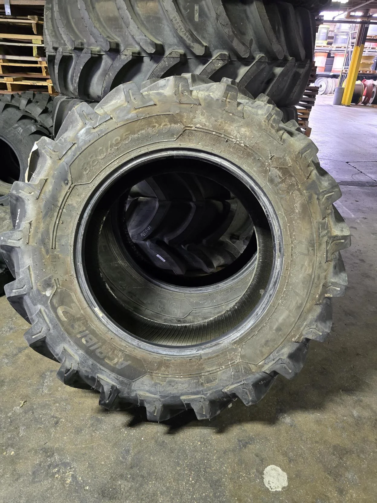 Used 380/85R30 140A8/140B Michelin AgriBib 2 R-1W  TL 90-95%