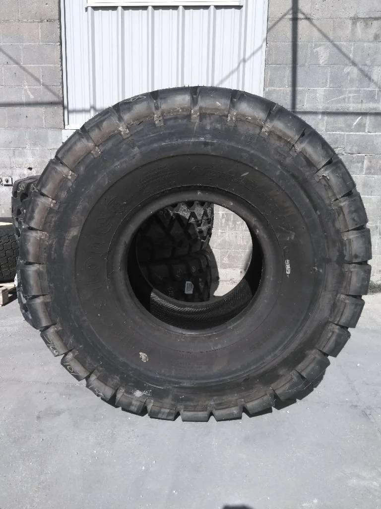 Take-Off 23.5R25 195A2 Firestone Versa Built AP TL R-4 95-100% (DOT 2517)