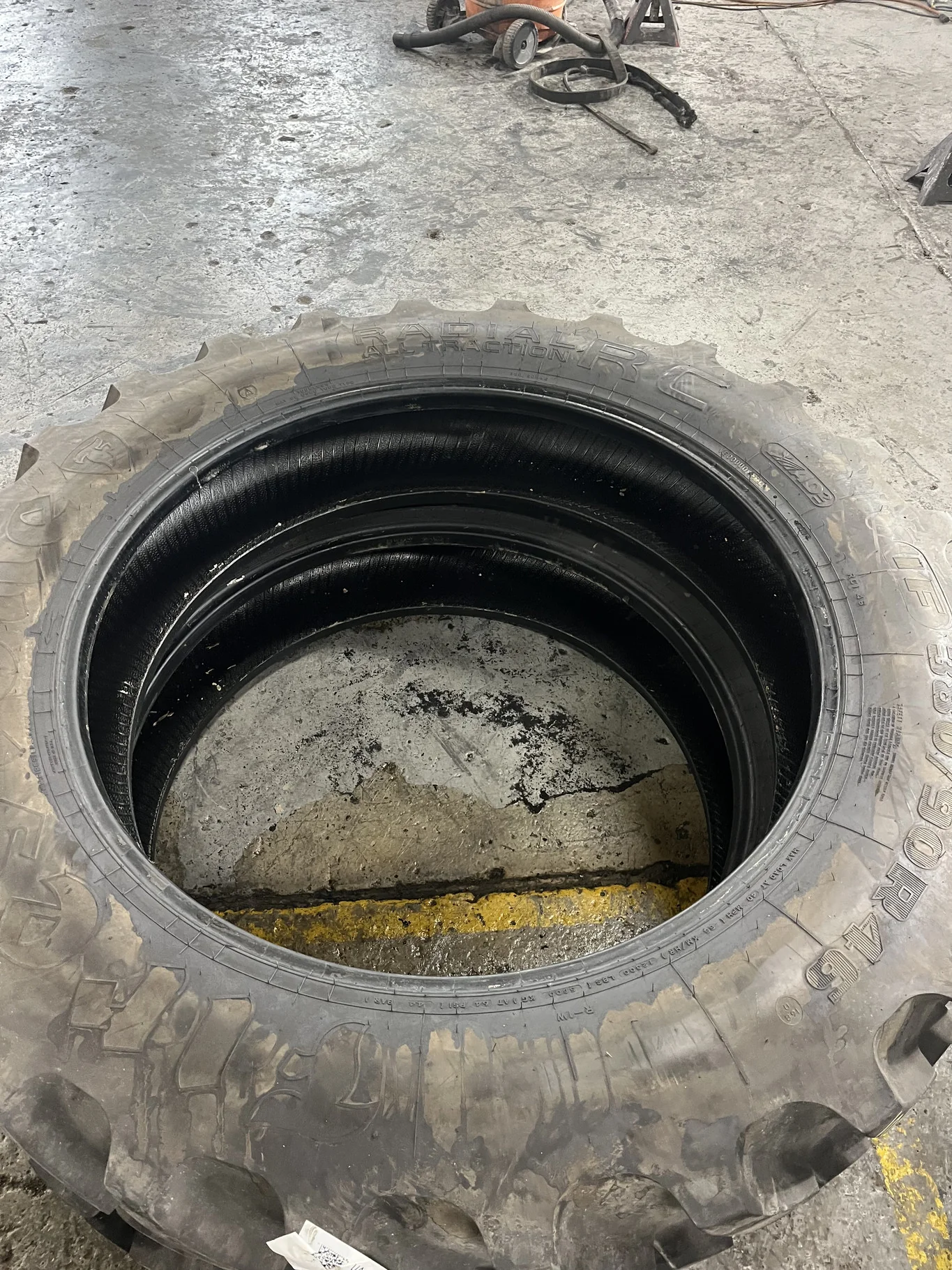Used IF380/90R46 168D Firestone RAT RC TL R-1W 90-95%