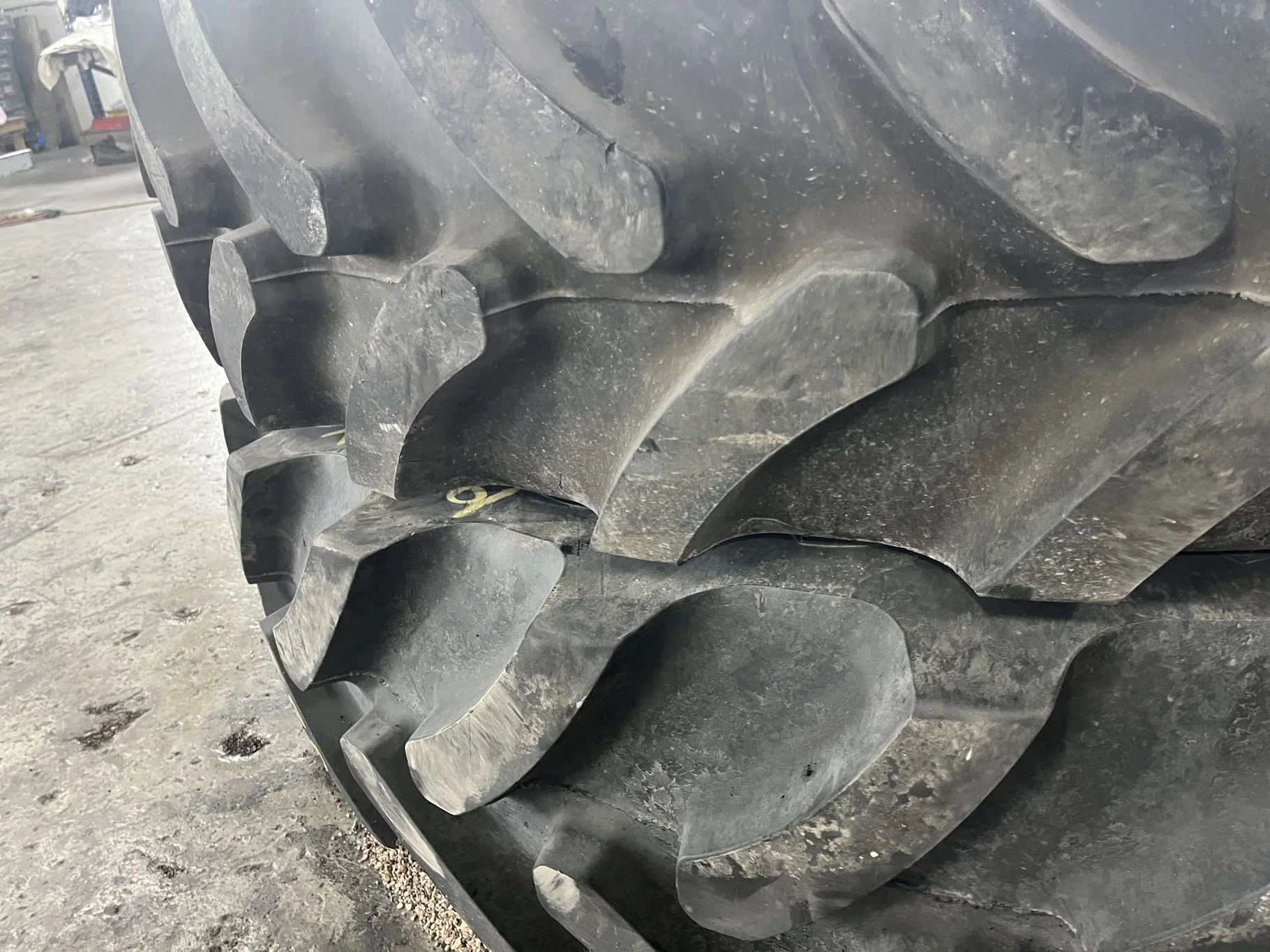 Used IF380/90R46 168D Firestone RAT RC TL R-1W 90-95% image 2