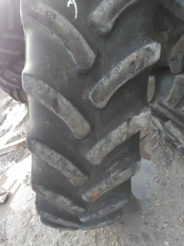 Used 380/105R50 166A8 Firestone Radial 9100 TL R-1 65-70% (DOT 0608) Mild Stubble image 3