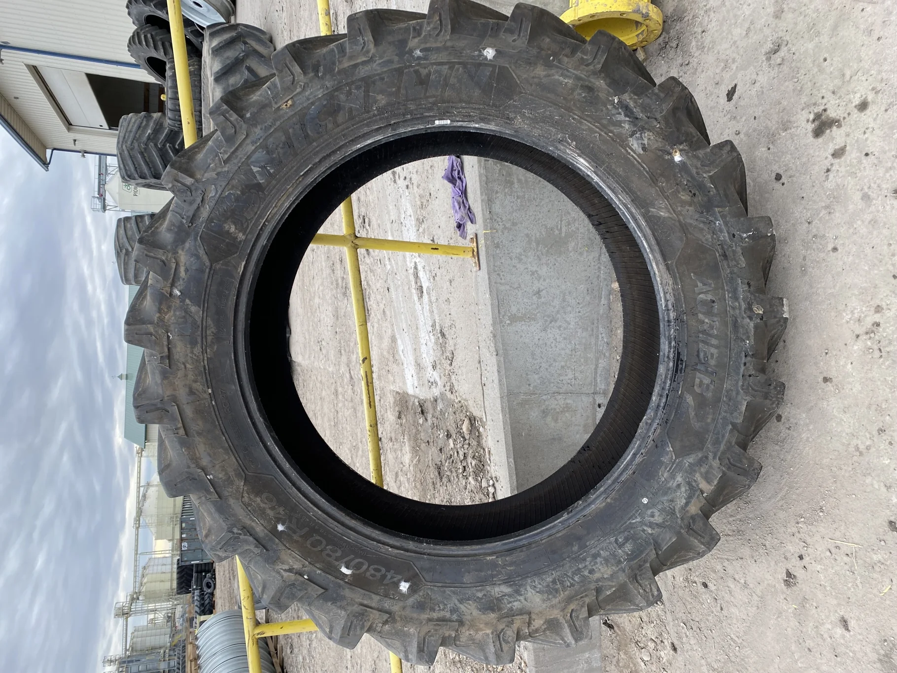 Used 480/80R46 Michelin AgriBib 2 R-1W 158A8/158B TL 90% - Good Condition (Lug Stubble, Lug