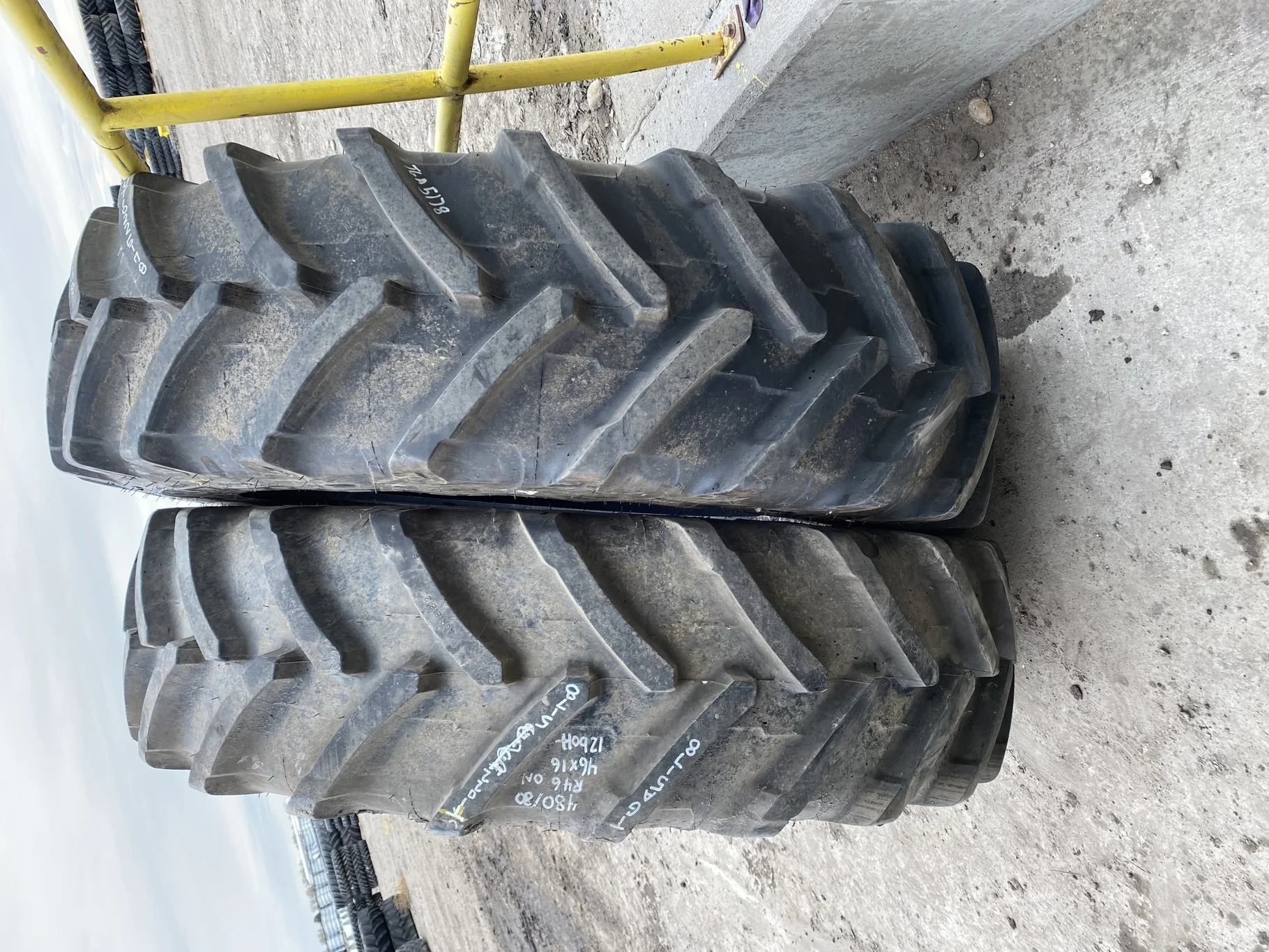 Used 480/80R46 Michelin AgriBib 2 R-1W 158A8/158B TL 90% - Good Condition (Lug Stubble, Lug image 6