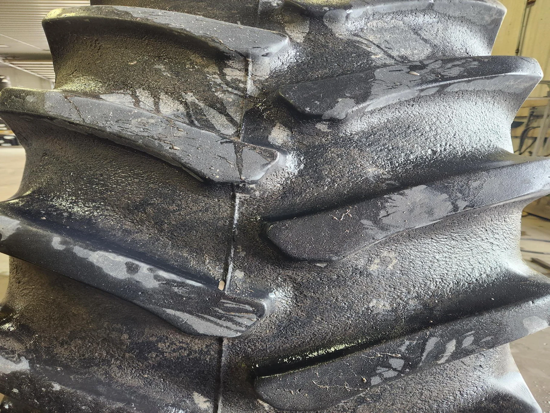 Used 520/85R42 165B Firestone Radial All Traction R-1 TL 40% image 5