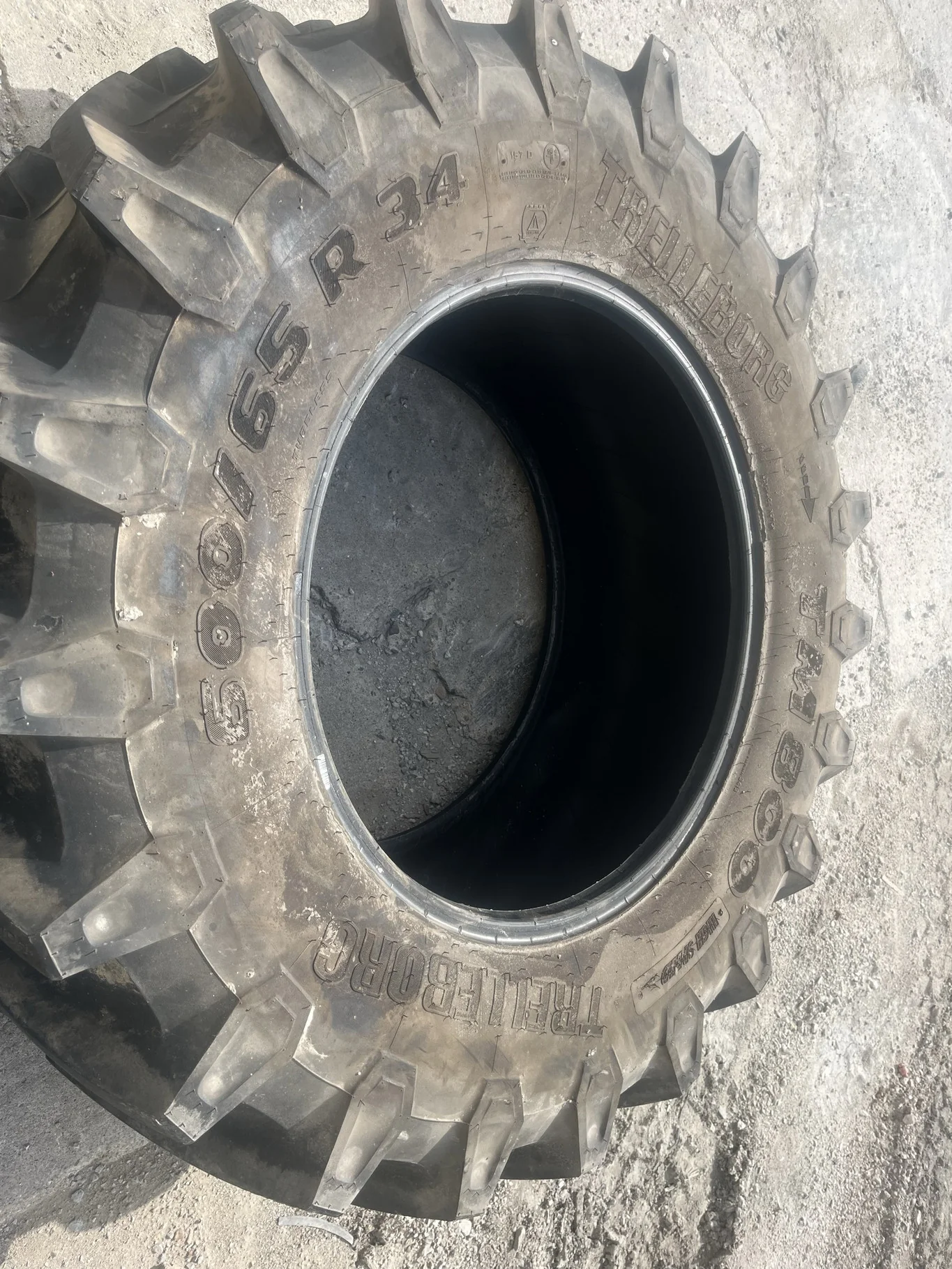Used 600/65R34 157D Trelleborg TM800 HS R1W TL 90% image 6