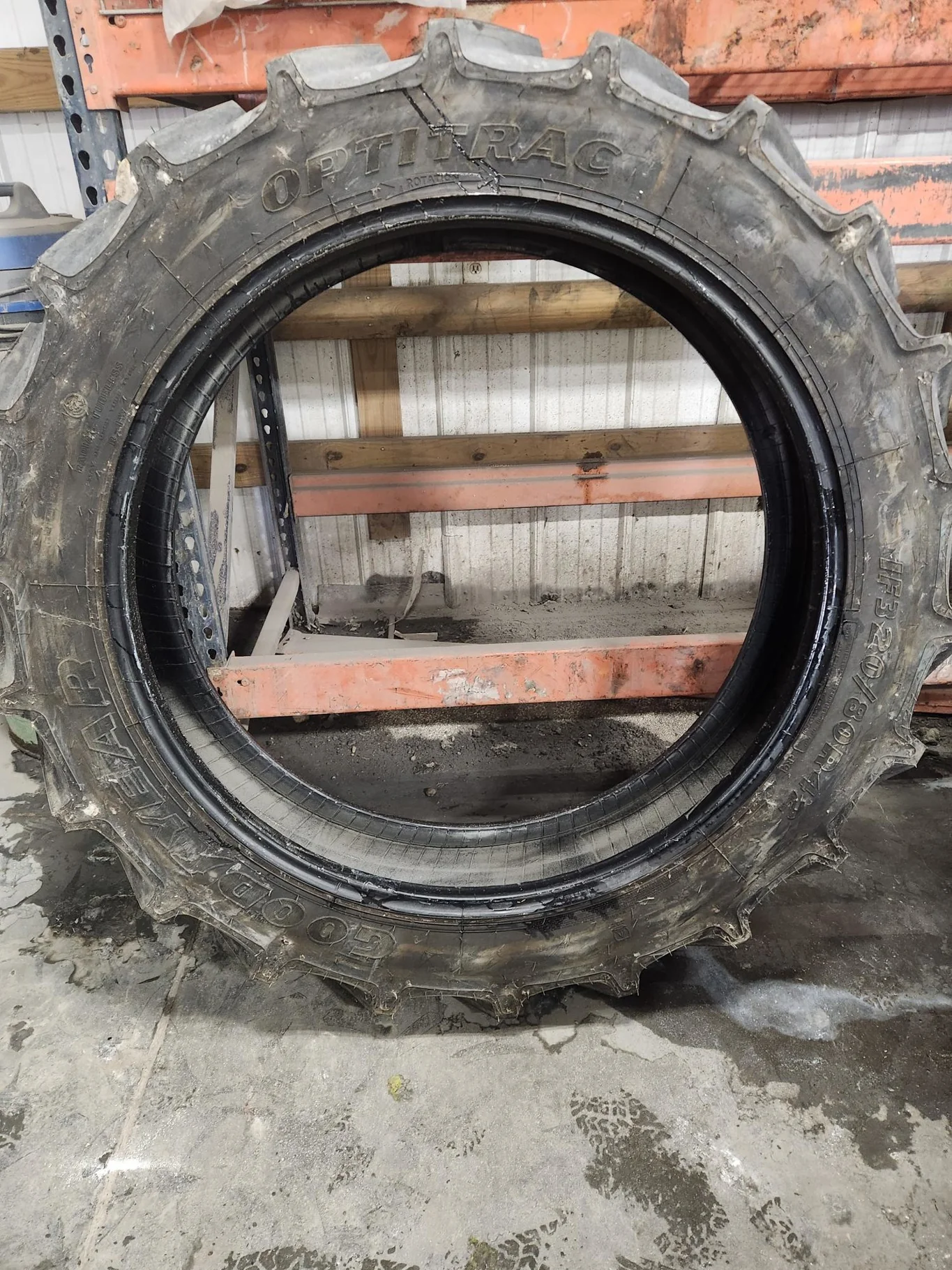 Take-Off IF320/80R42 148D Goodyear Optitrac R-1W TL 95-100% image 4