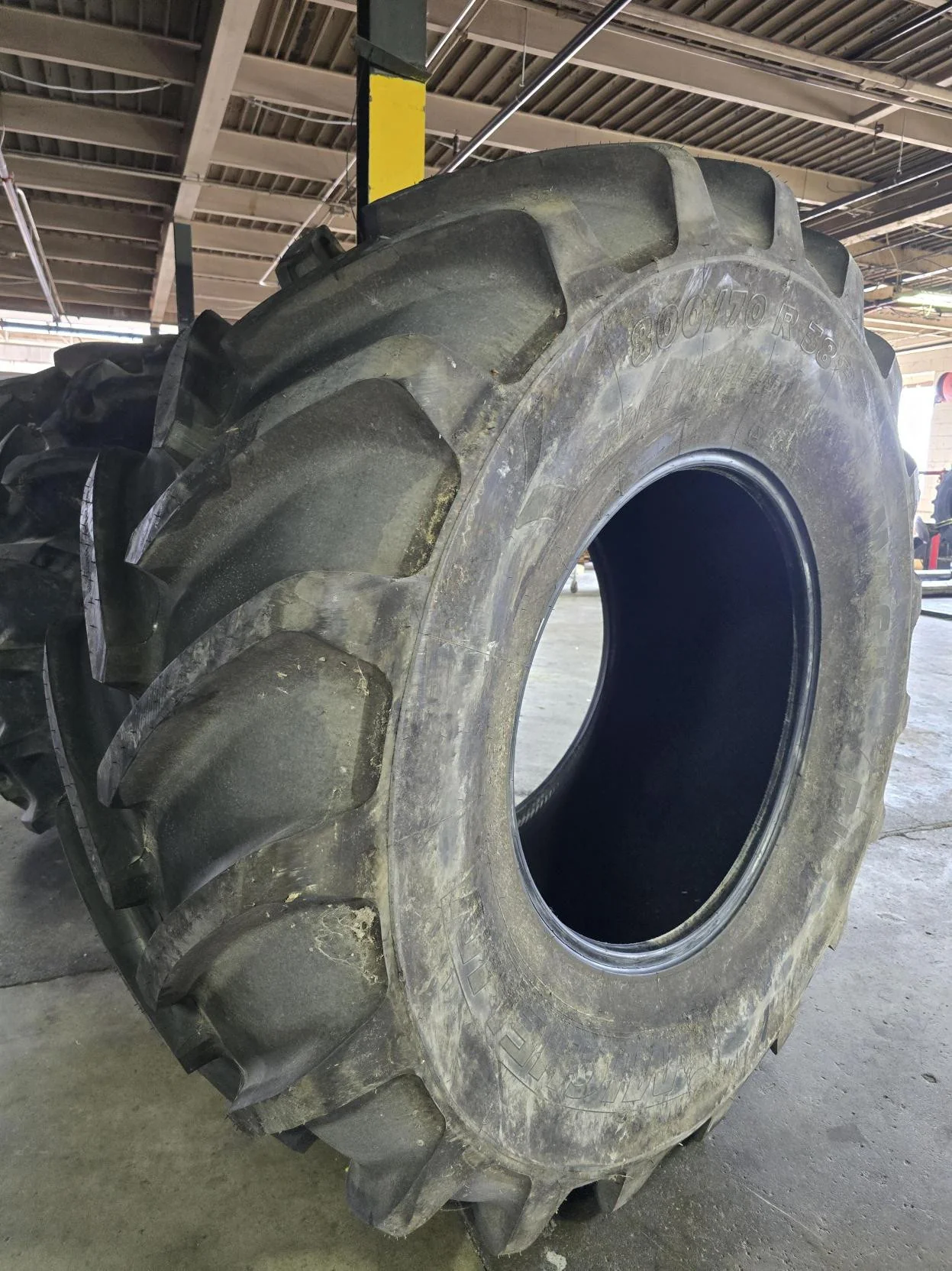 Take-Off 800/70R38 Michelin MachXBib R-1W 173D TL 95-100% image 4