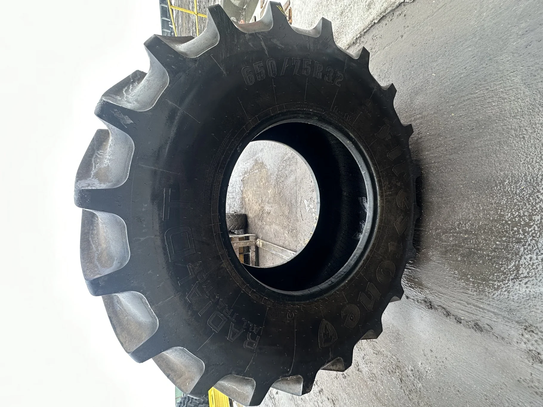Used 650/75R32 172D Firestone Radial All Traction DT TL R-1W 85% image 4