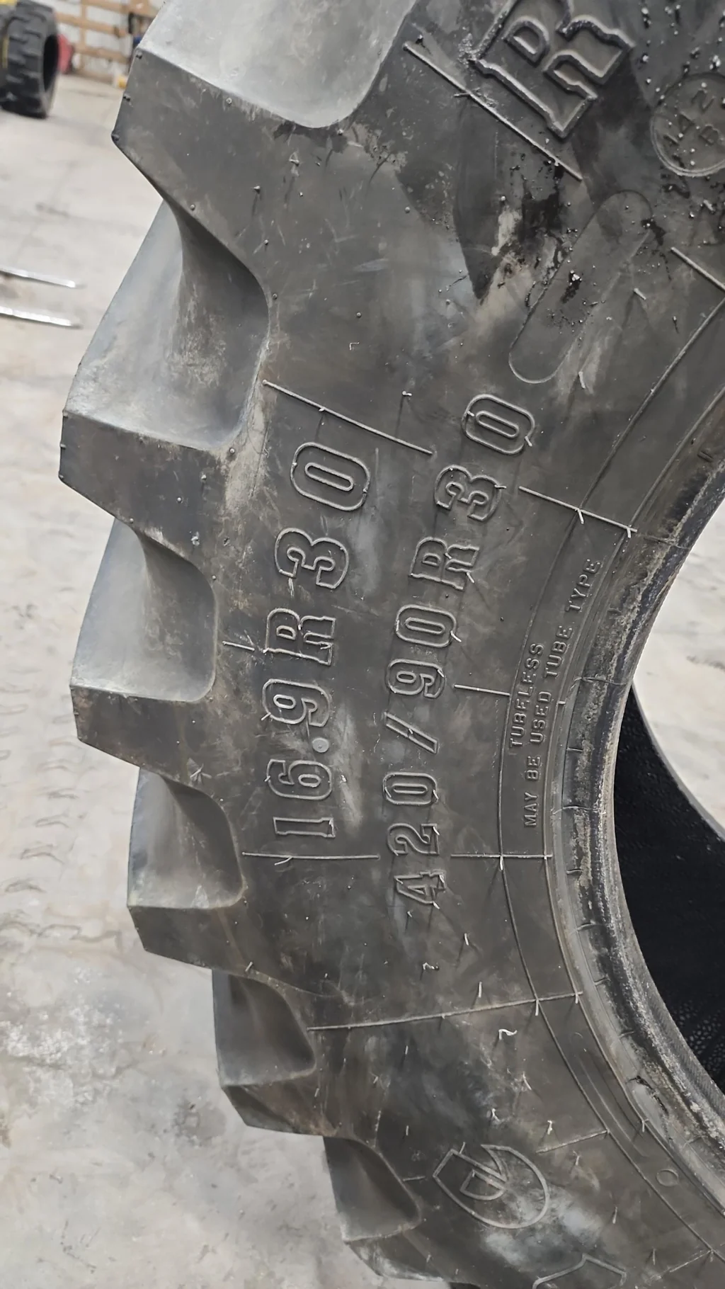 Used 420/90R30 Firestone Radial All Traction FWD R-1 142B TL 90% image 2