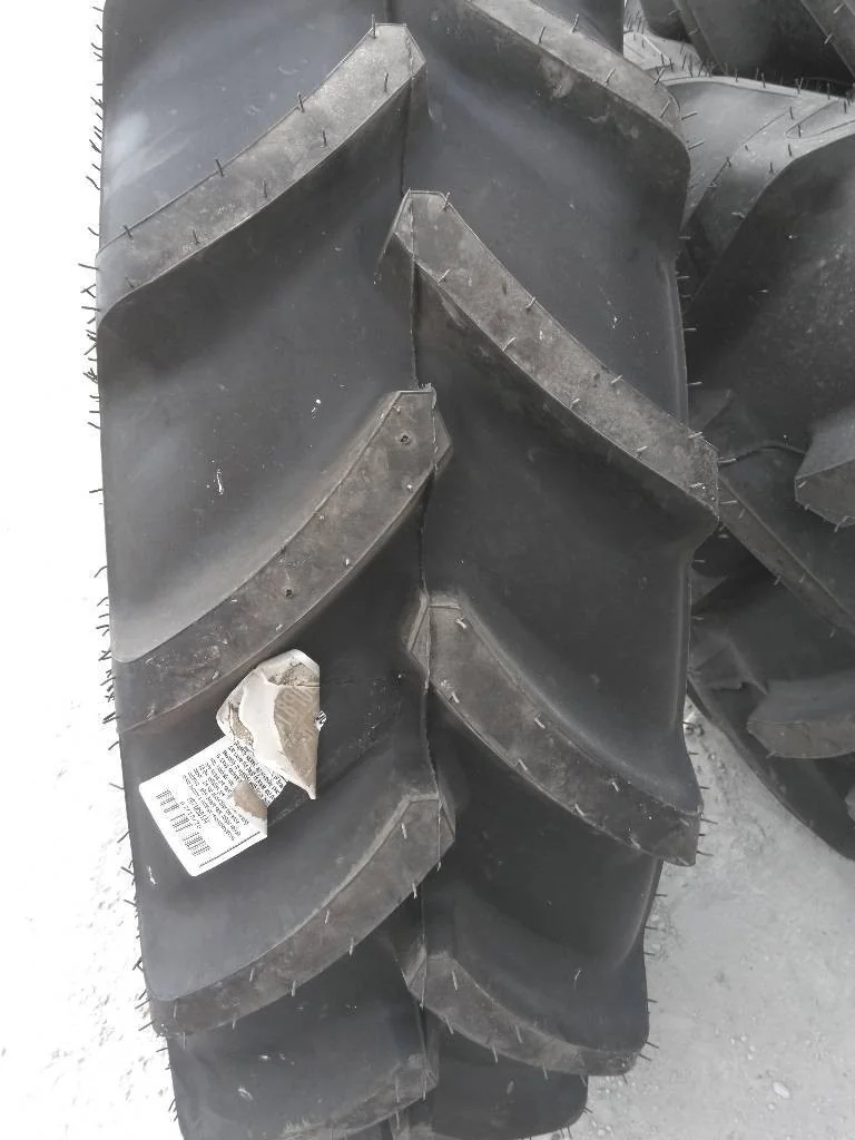 Take-Off 12.4-24 8 PLY Goodyear Optitrac TL R-1W 95-100% (DOT 2925) image 2