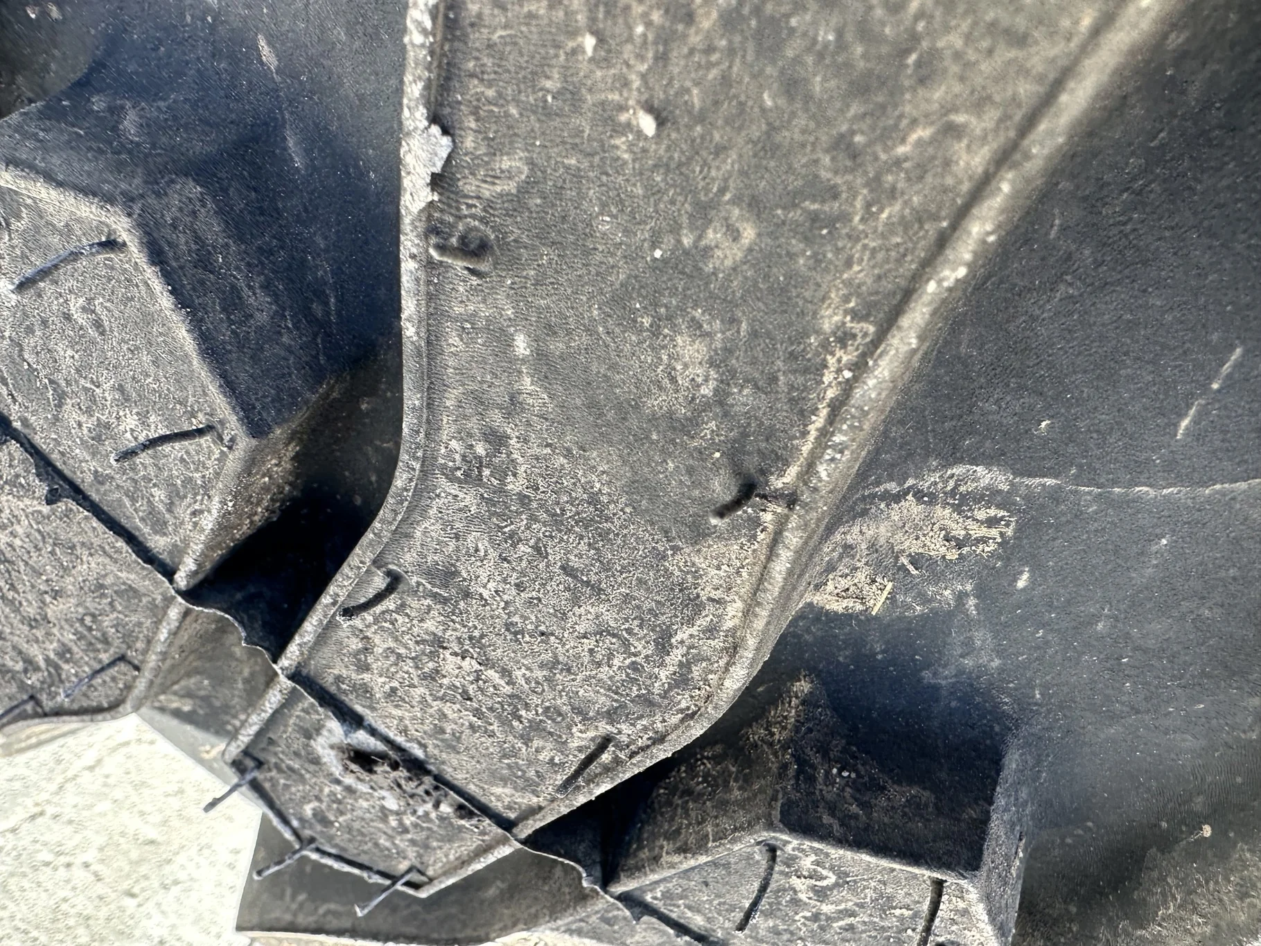 Used 12-16.5 Titan Contractor FWD  R-4 (6Ply) TL image 4
