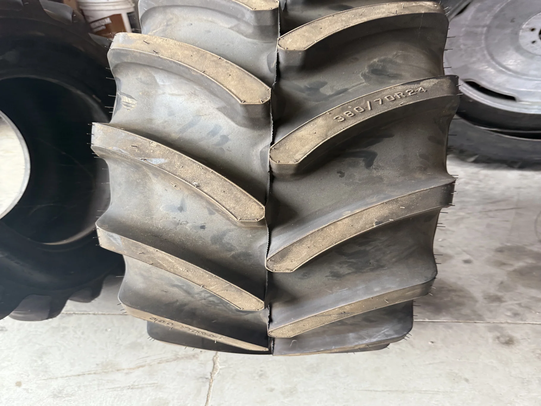 Take-Off 380/70R24 125D Firestone Performer 70 Extra TL R-1W image 4