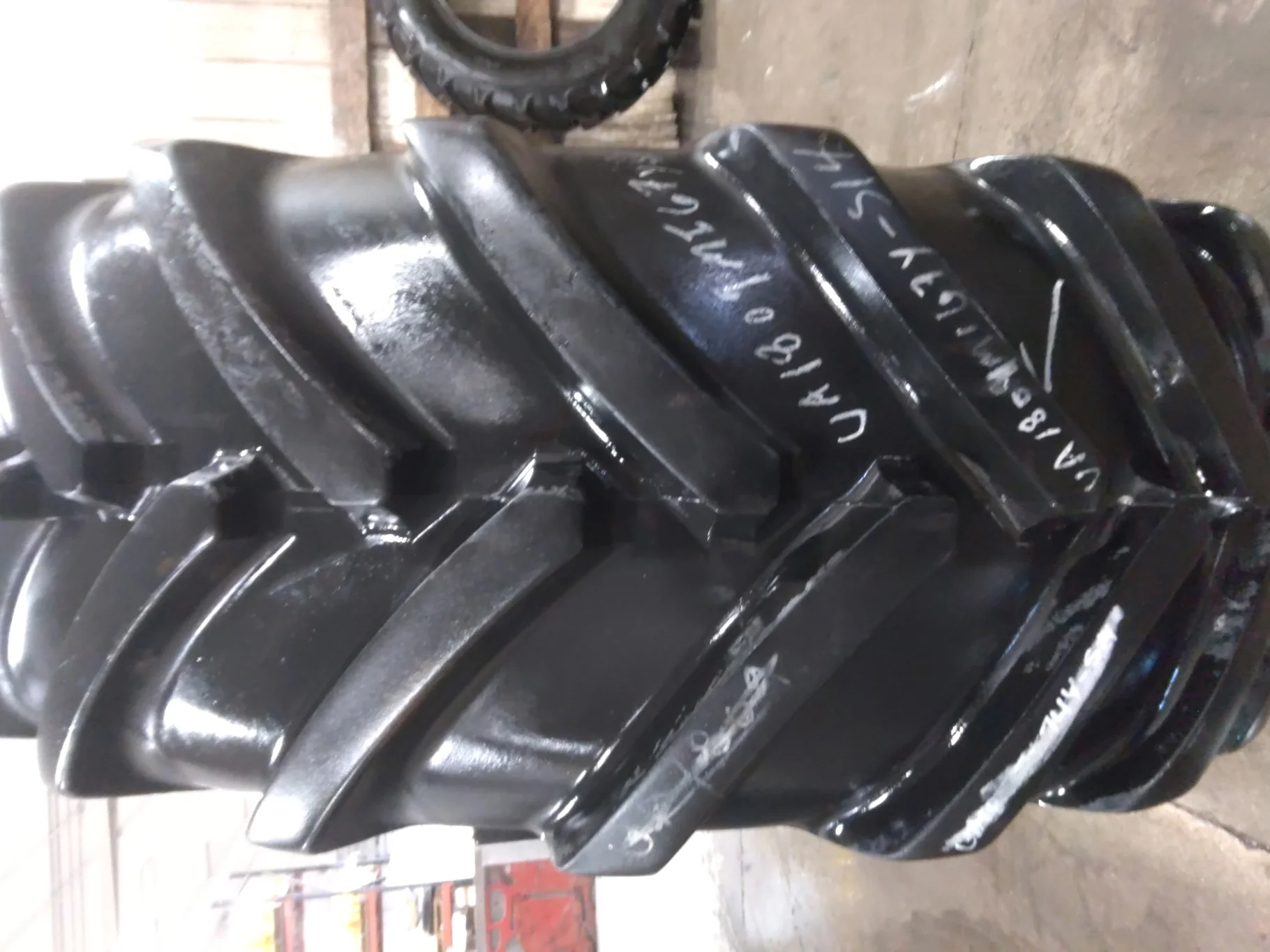 Used 620/70R46 162A8 Michelin XM28 TL 90% image 3