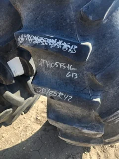 Used 520/85R42 Firestone RAT 23 R-1 (157B) TL 90% (Stubble;Side wall cut; rubbed)