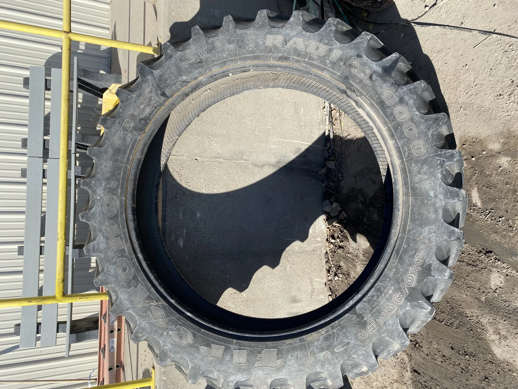 Used 380/90R50 151B Firestone Radial 9000 TL R-1W 80% Lug Stubble