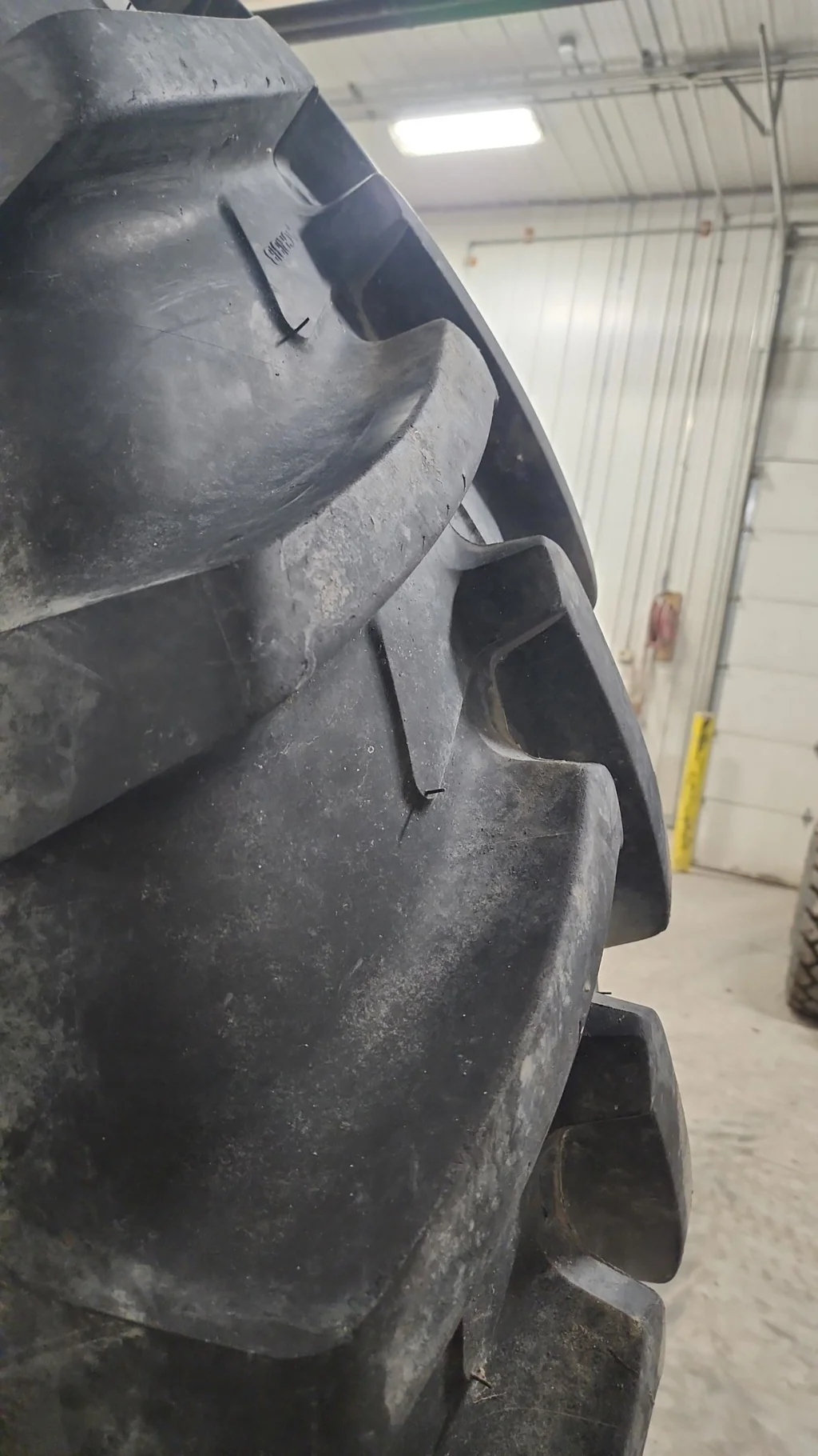 Used 480/95R50 164A8 Michelin Agribib R-1W TL 90% image 3