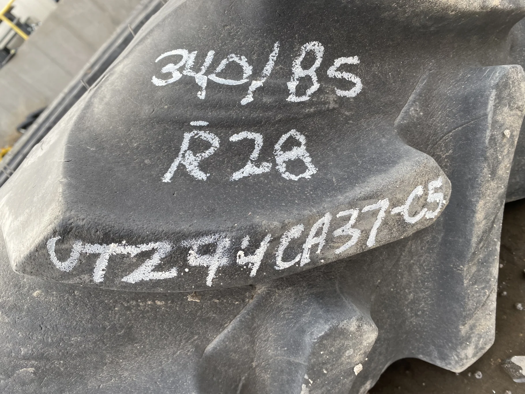 Used 340/85R28 Carlise FSTR 127A8 TL 70% (sidewall cuts, wreathing, road wear, lug cuts) image 8