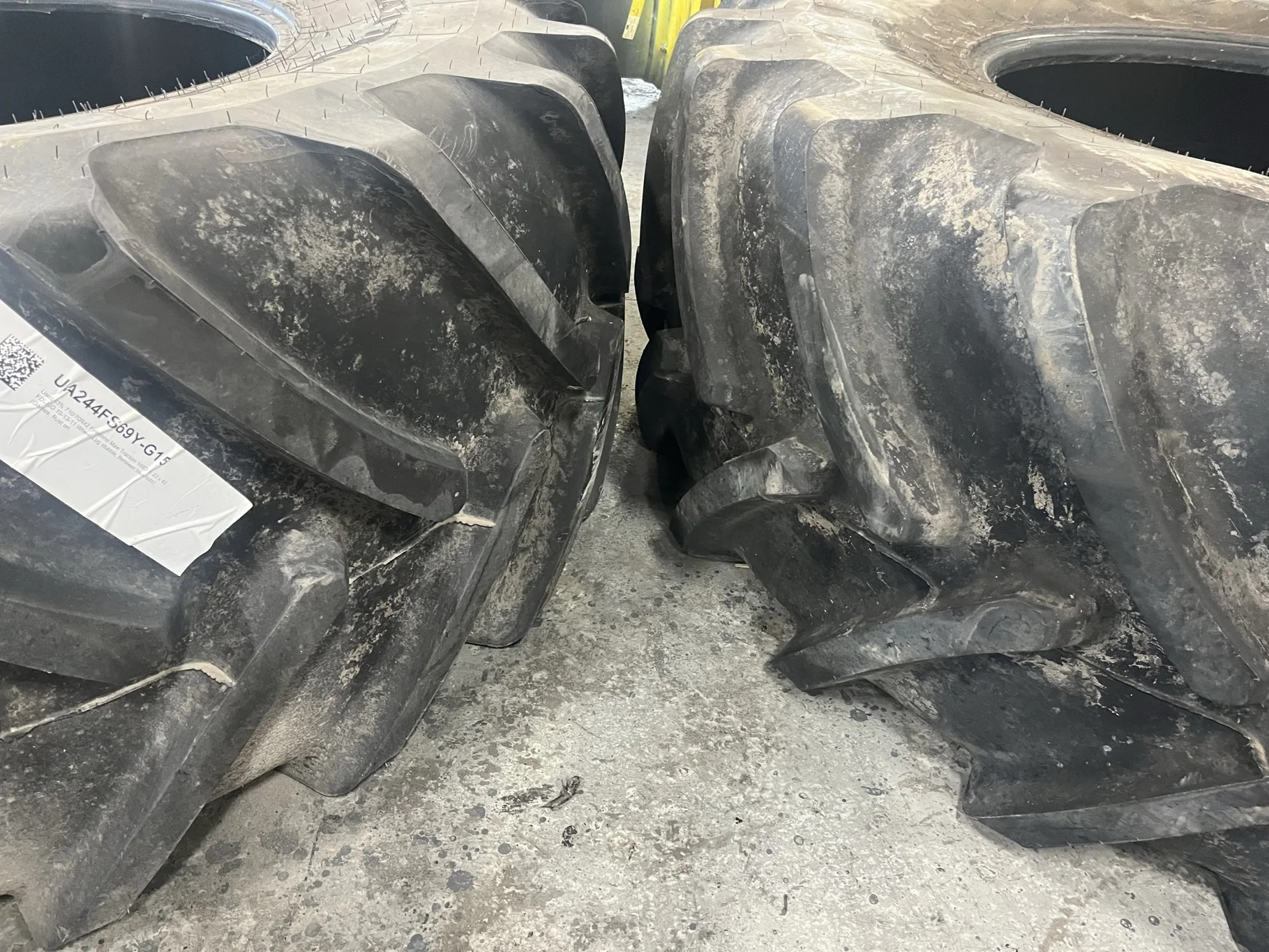 Used 710/70R42 168D Firestone Maxi Traction TL R-1W 90-95% image 2