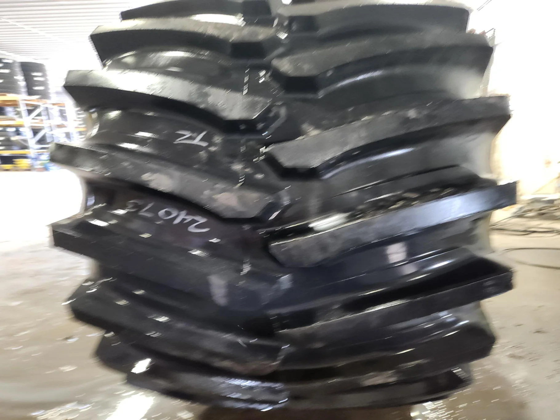 Take-Off IF850/75R42 186B Firestone CFO Deep Tread 23 R-1W TL 95-100% image 4