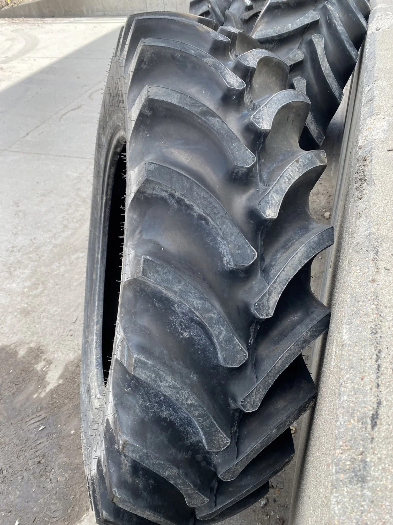 Used 380/85R30 Firestone Radial All Traction TL 98% image 4