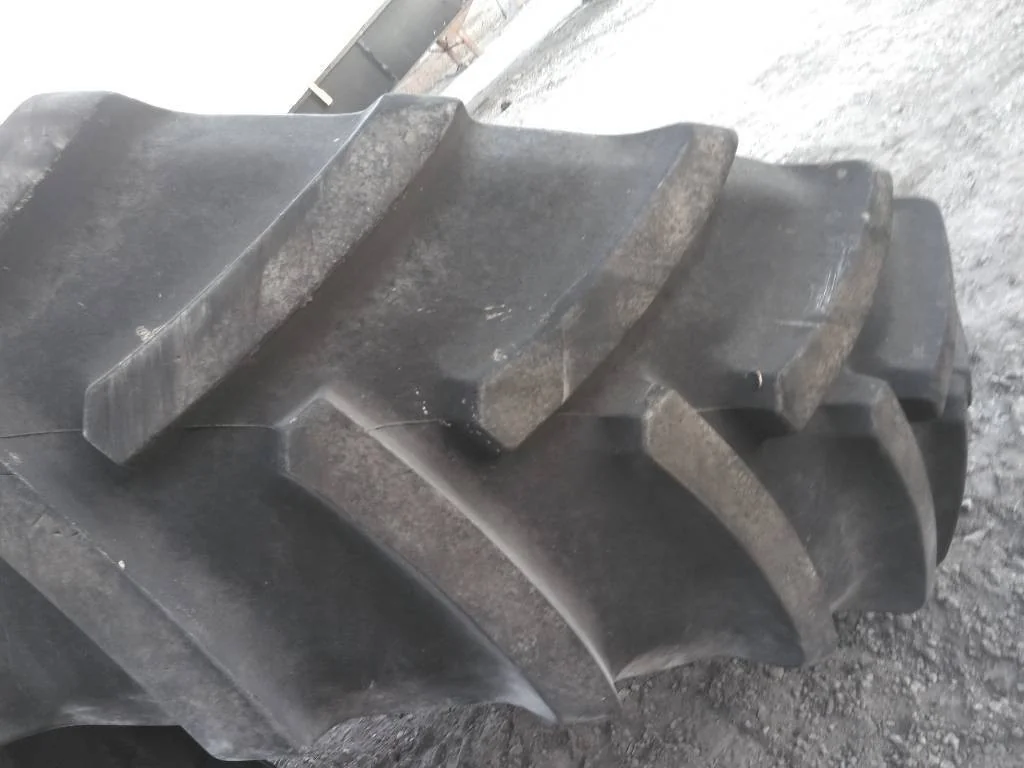 Used 580/85R42 168D Mitas SFT TL R-1W 85-90% On 18 x 42 20-13.19-10.50 Outside Dolly Dual image 2
