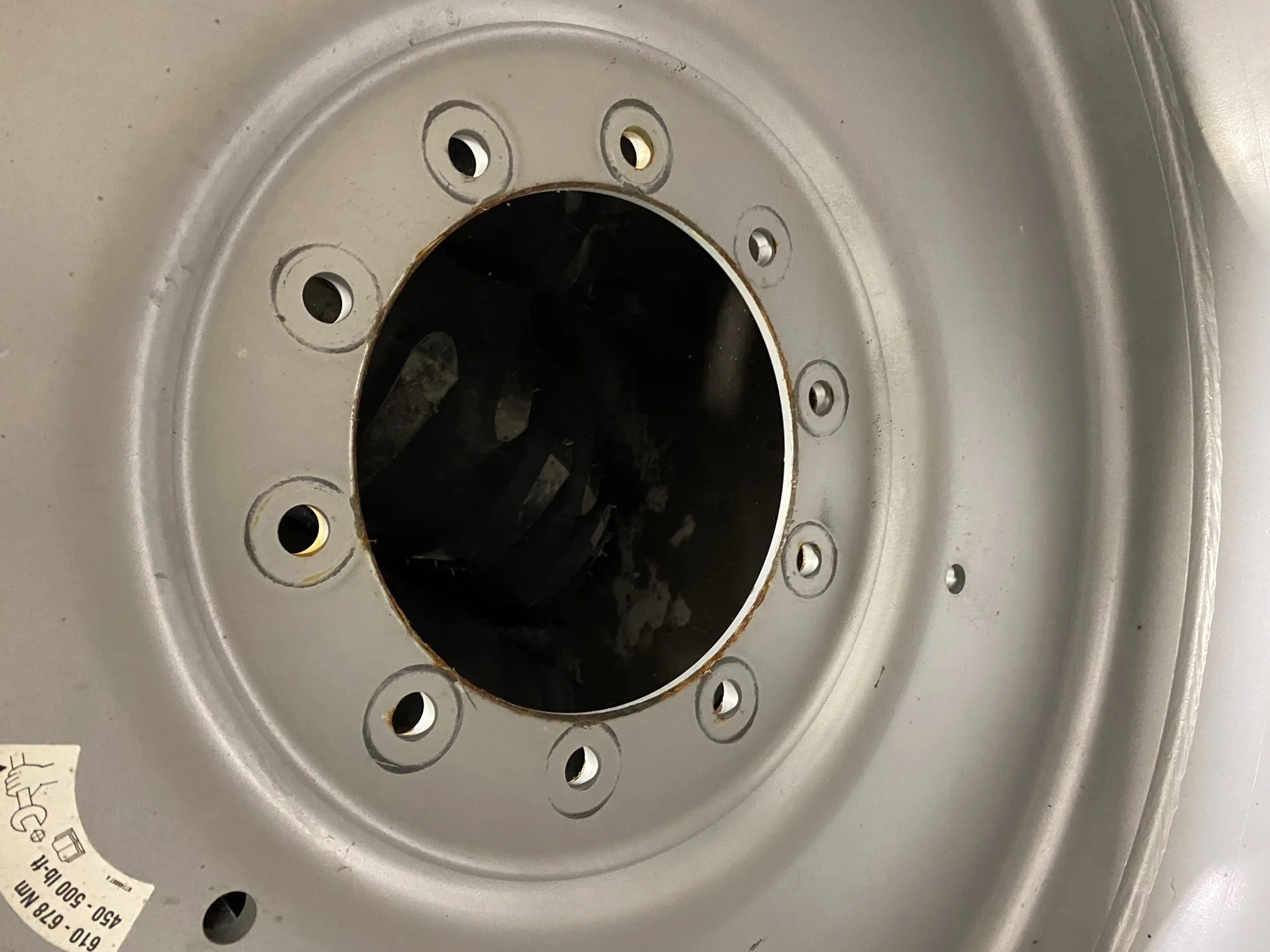 Used 18 X 38 Case IH Silver 10 Bolt .906 Sprayer Wheel 10-13.189-11.07 2.62 OUT Gashes/Scratces/Rust image 2