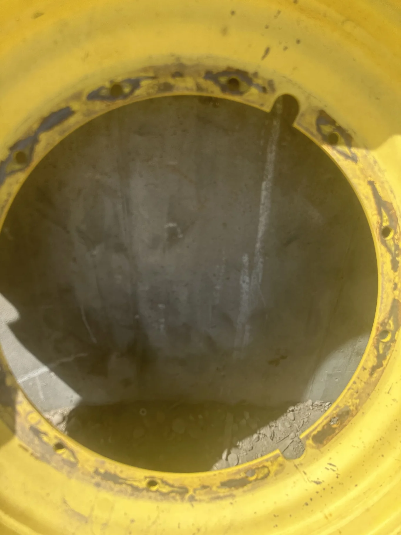 Used 13 x 46 12-32.047-30.09 - 3.875" Stub Disc Wheel Yellow image 3