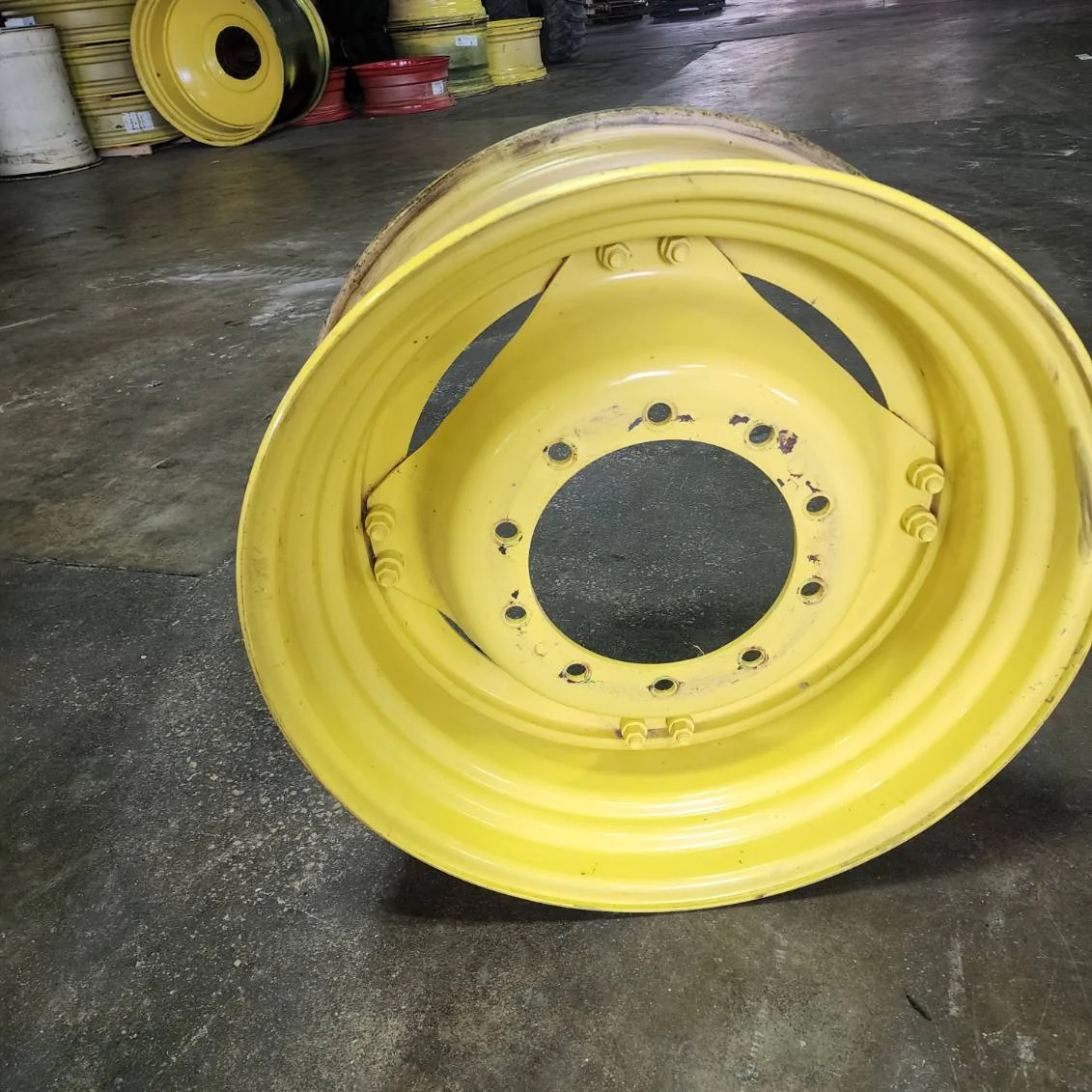 Used 12 X 30 10-13.19-11.07 4" BS 4/2 Rail Yellow Wheel & Disc image 2