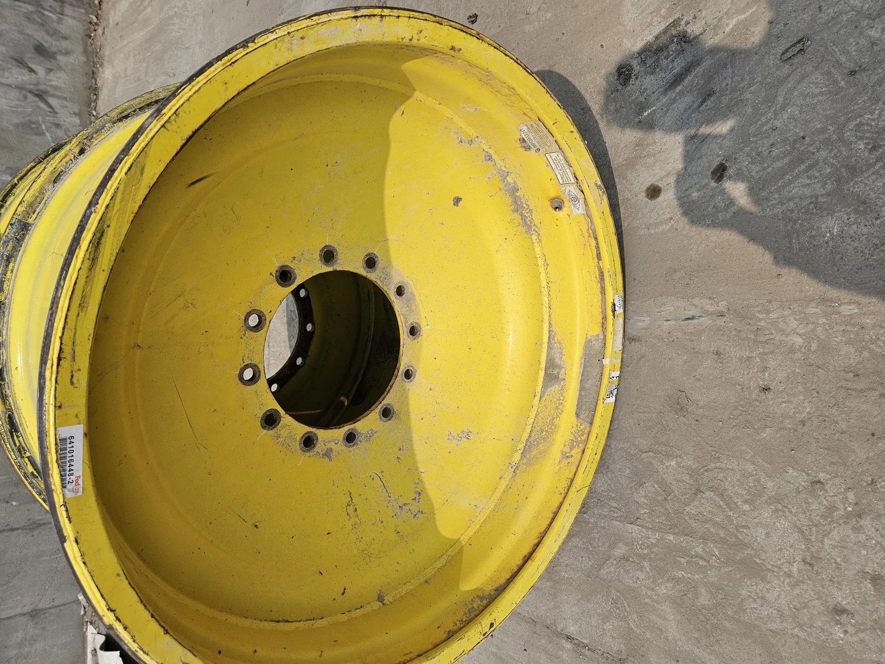 Used 18 X 38 12-13.976-11.857 -2.00OUT JD Yellow Reinforced Bead (Scratches; Rust Spots)