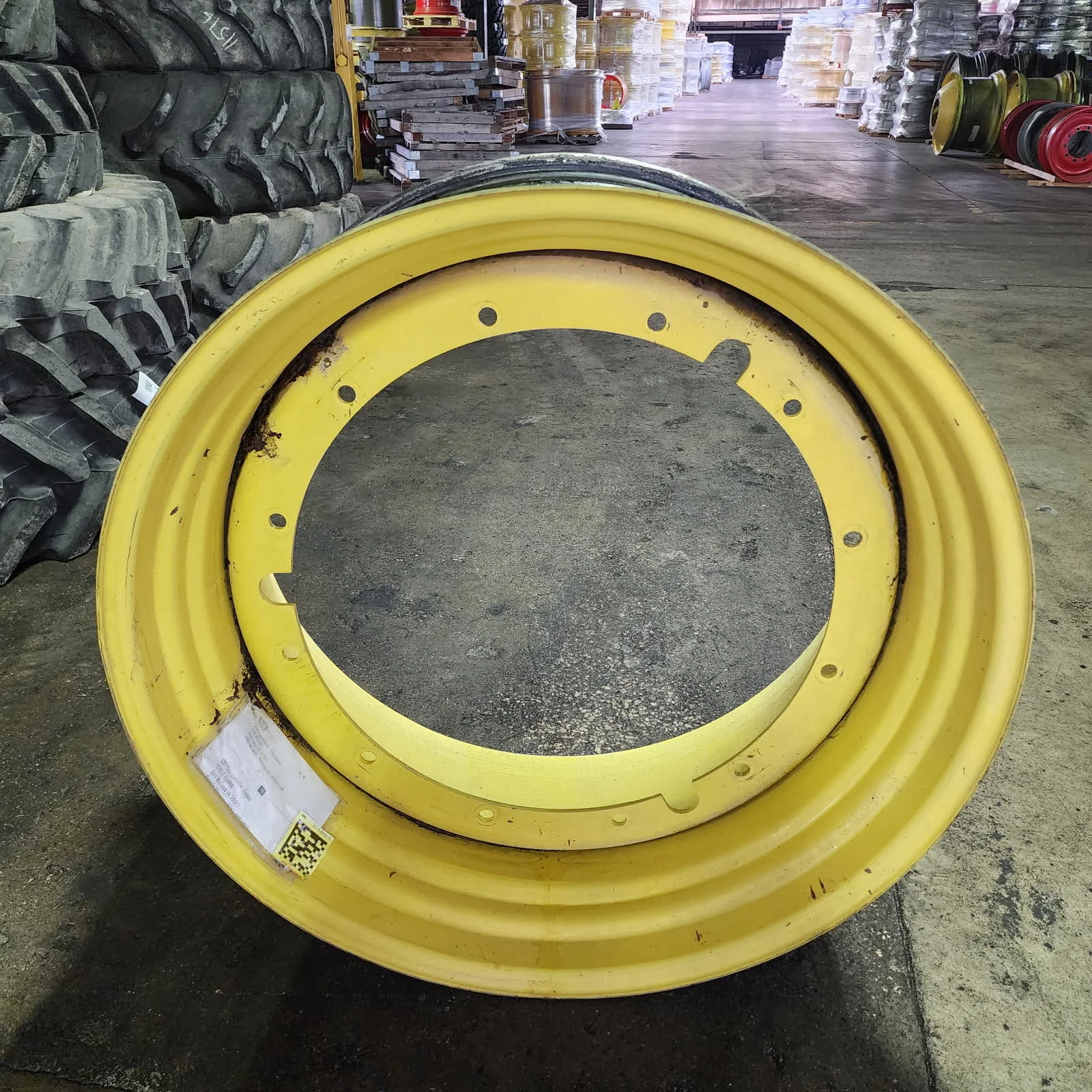 Used 20 X 42 12-32.047-30.078 8"BS Titan Rim & Rail Yellow Wheel