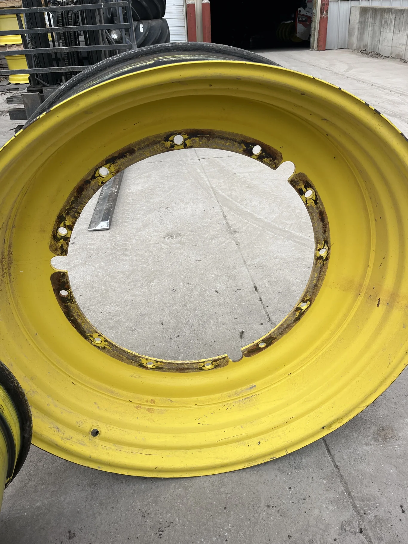 Used 16 x 46 12-32.047-30.078 Titan Yellow Rim & Rail Wheel image 2