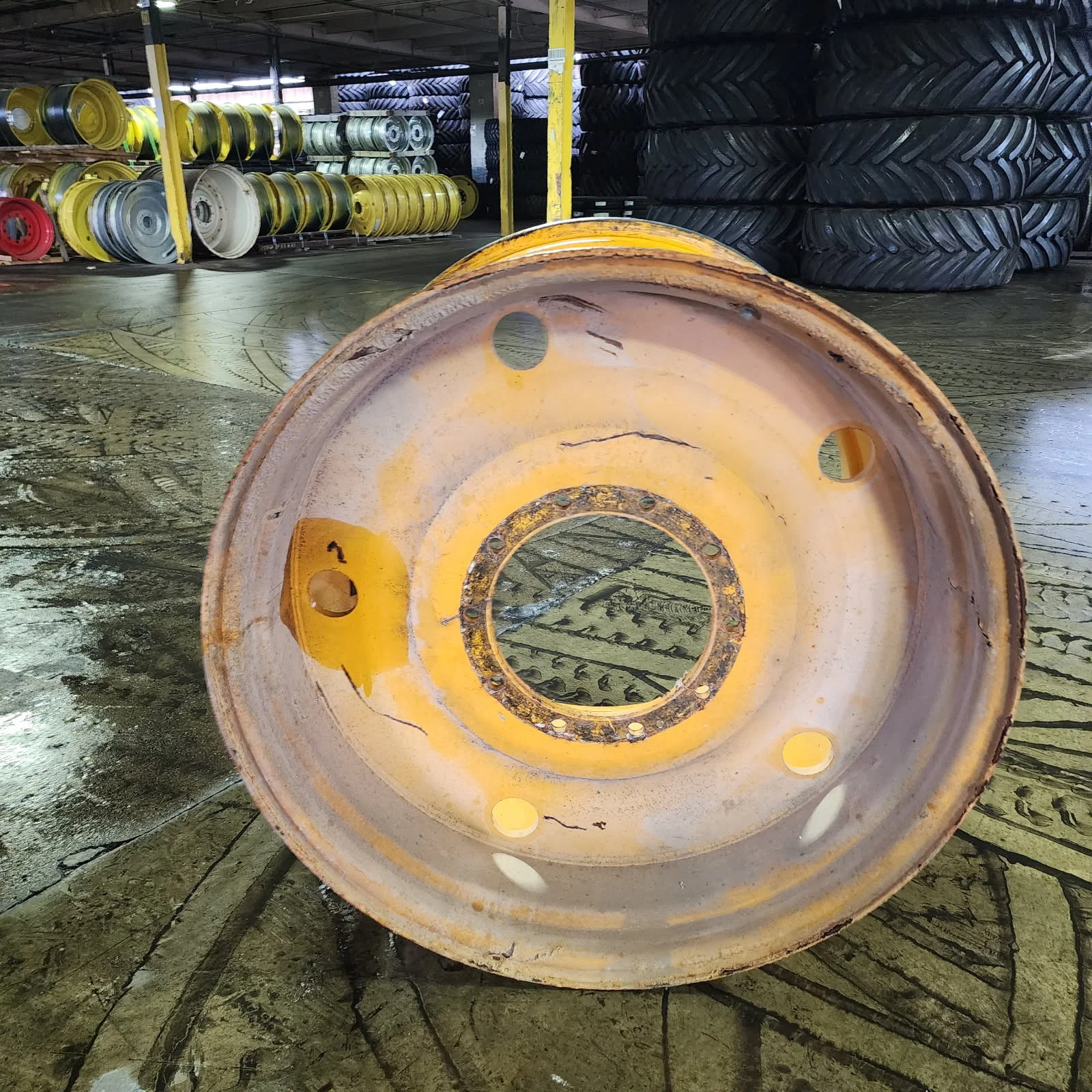 Used 28 X 38 10-14.57-12.42 6"BS Dual Orange Wheel