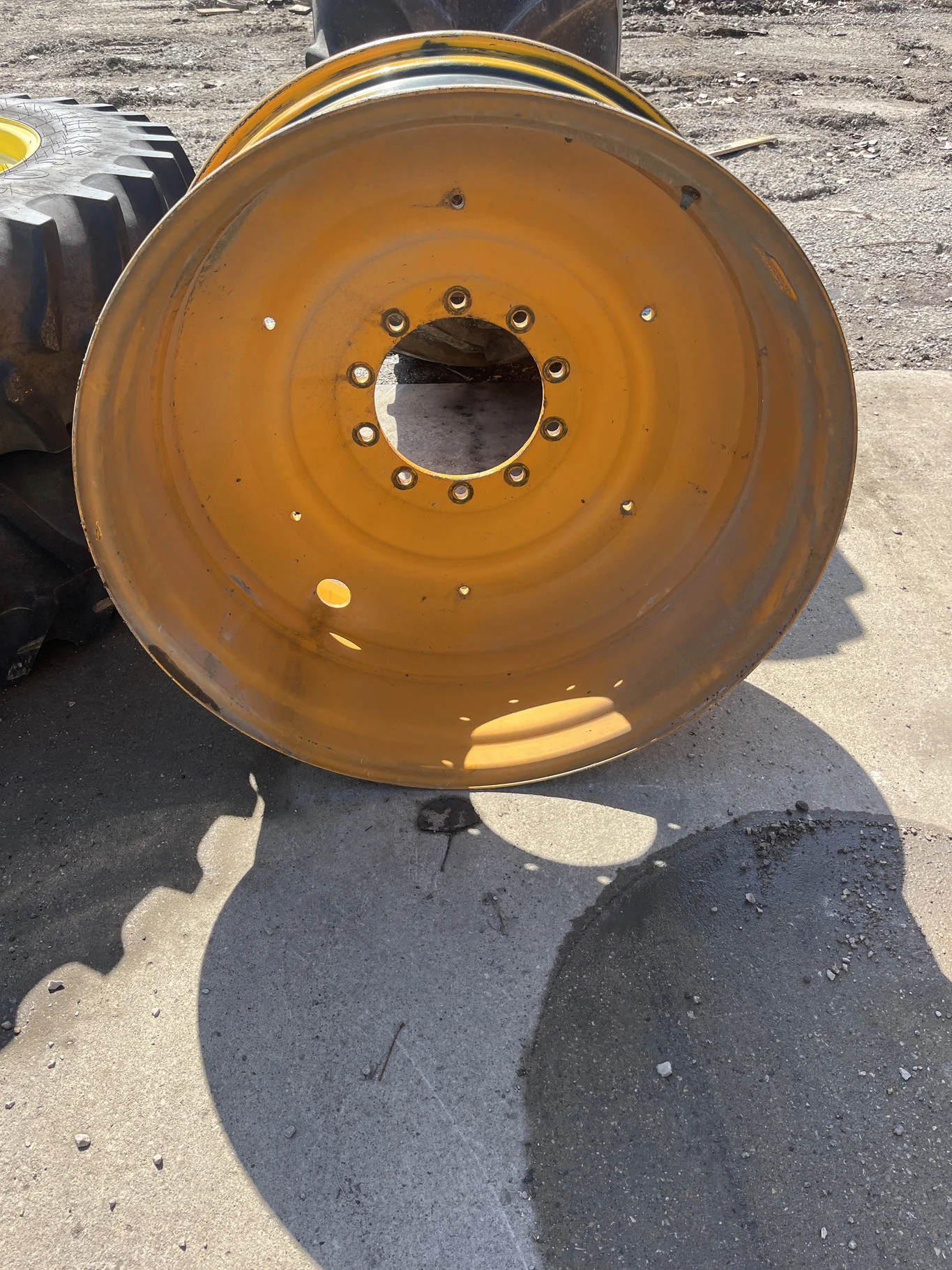 Used 18 x 38 10-13.19-11.07 3"3/4BS Titan Hagie Orange Dual
