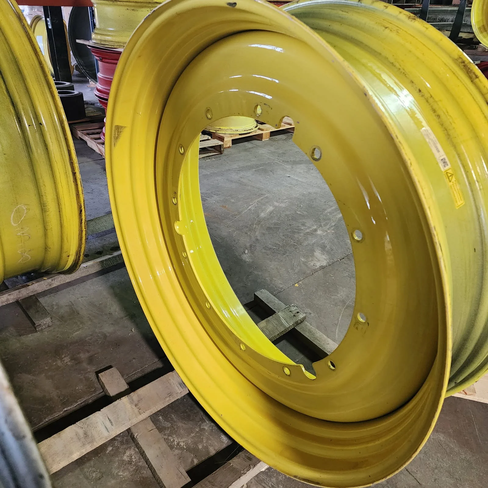 Used 15 X 50 12-32.047-30.079 10"BS Rim & Rail Yellow Wheel